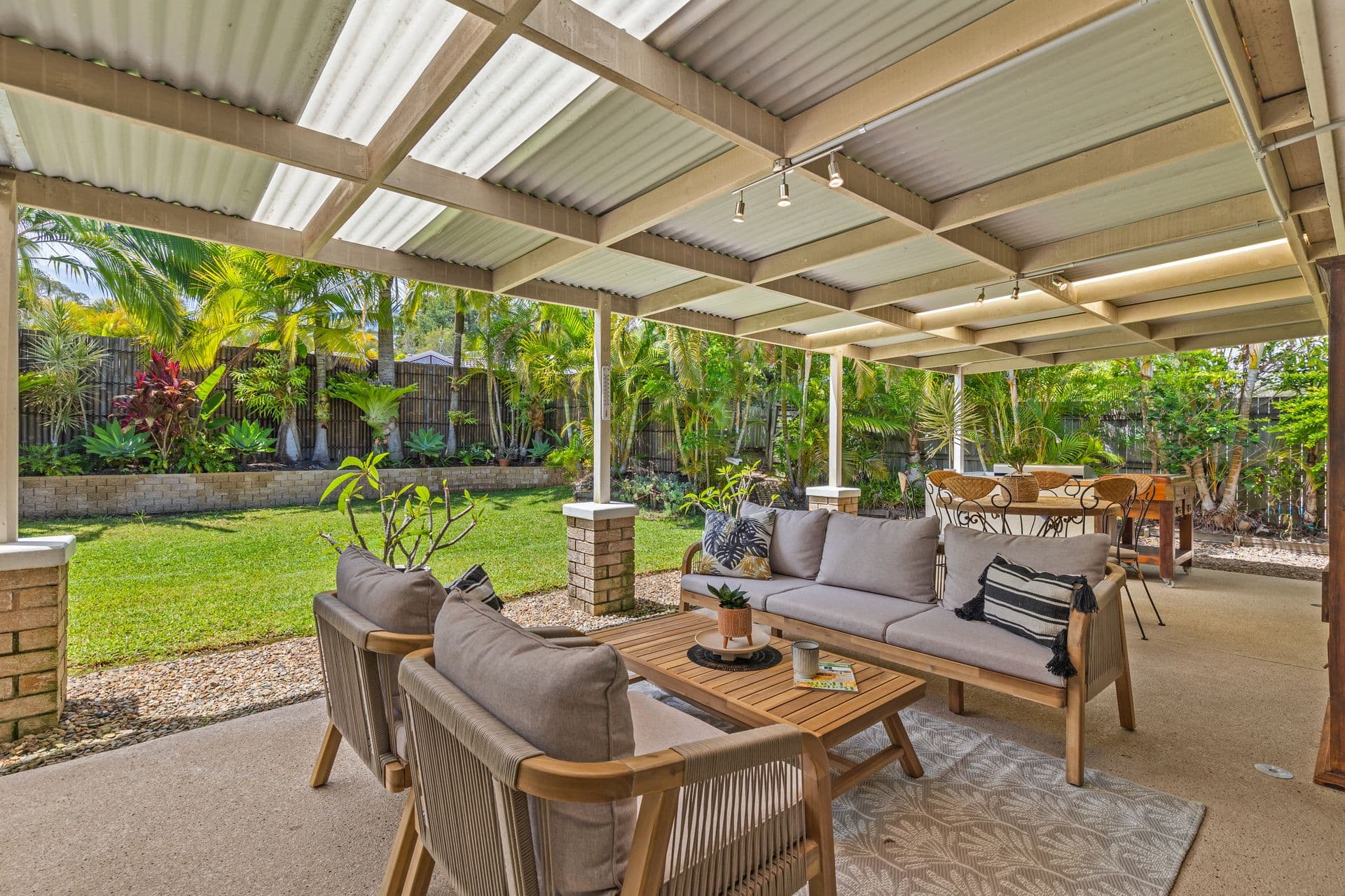 2/24 Bulcock Street, Caloundra, QLD, 4551, Little Mountain - Thumbnail 2