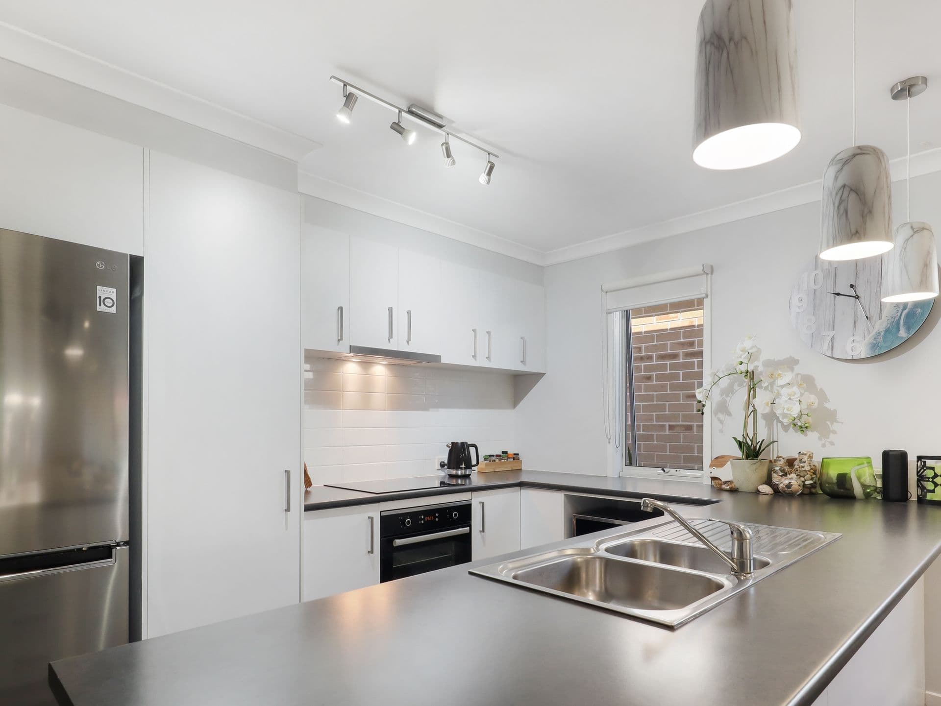 2/24 Bulcock Street, Caloundra, QLD, 4551, Caloundra West - Thumbnail 2