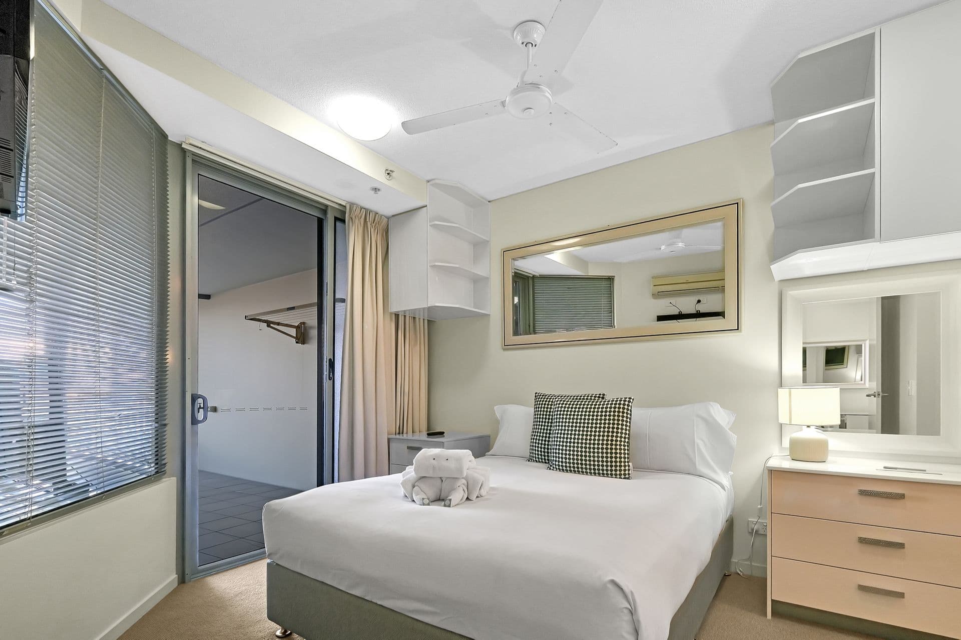 Unit 405 'Monaco' 12 Otranto Avenue, Caloundra, QLD, 4551, Caloundra - Thumbnail 7