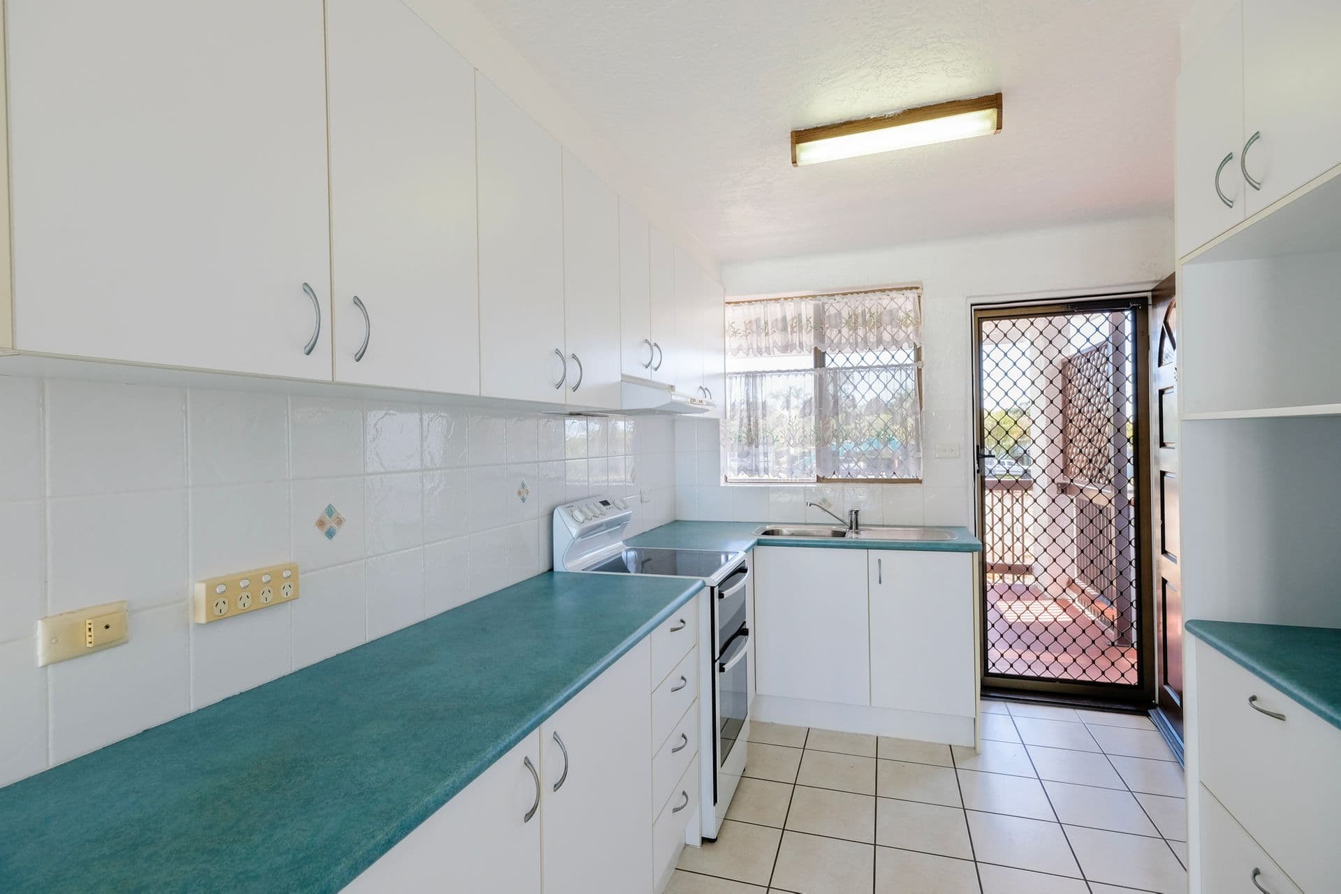 2/24 Bulcock Street, Caloundra, QLD, 4551, Kings Beach - Thumbnail 3