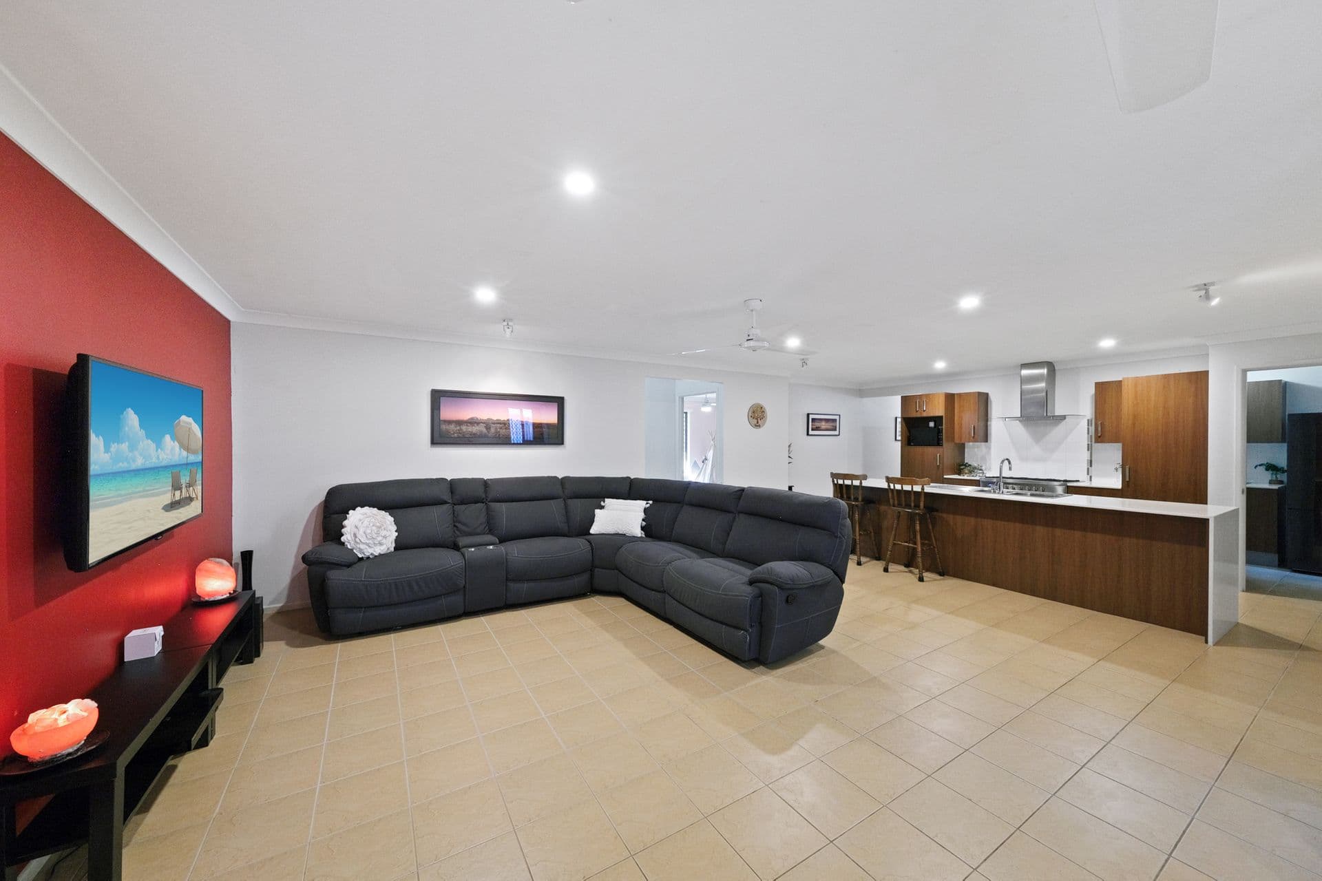 2/24 Bulcock Street, Caloundra, QLD, 4551, Glass House Mountains - Thumbnail 2