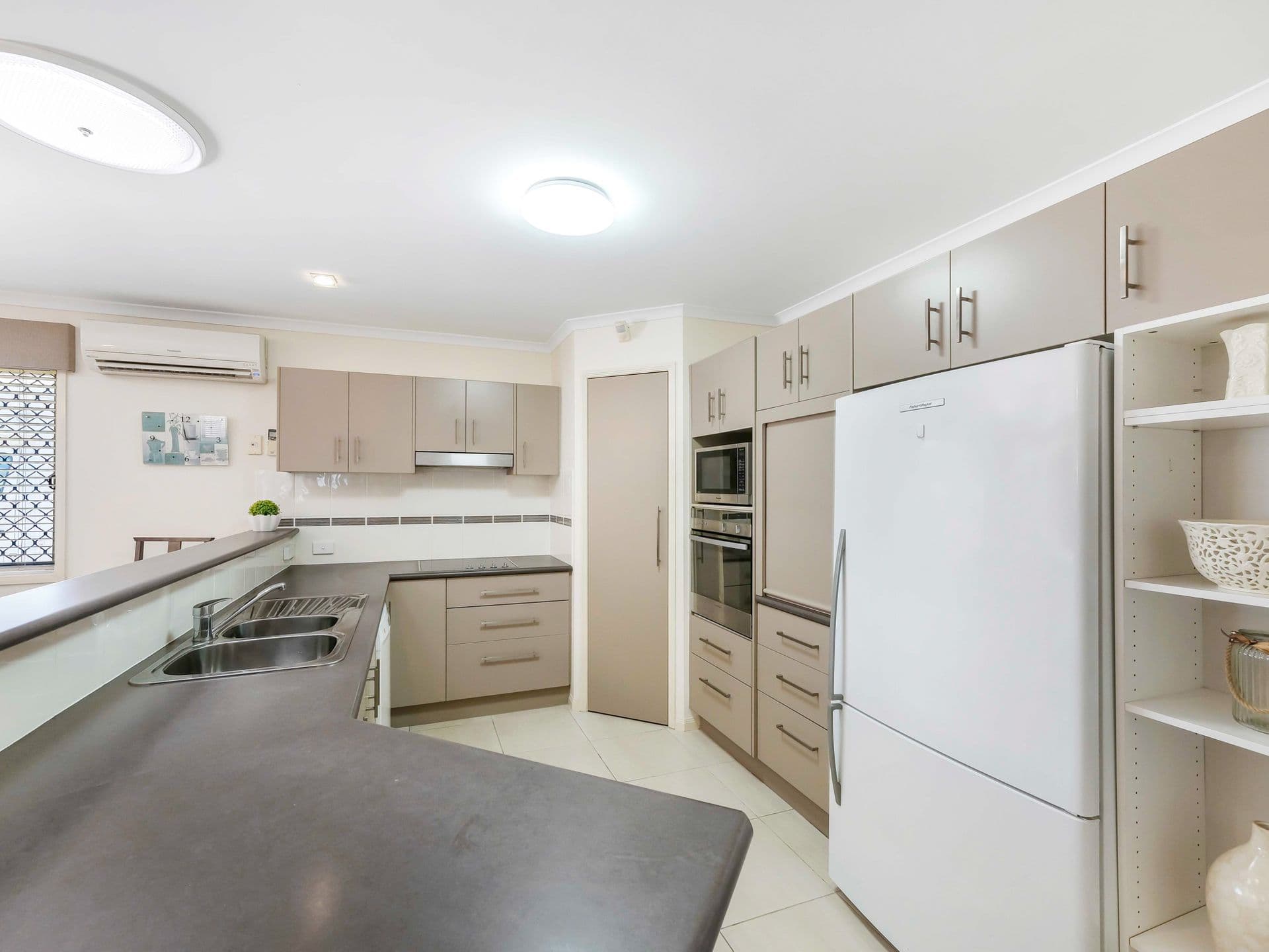 2/24 Bulcock Street, Caloundra, QLD, 4551, Beerwah - Thumbnail 4