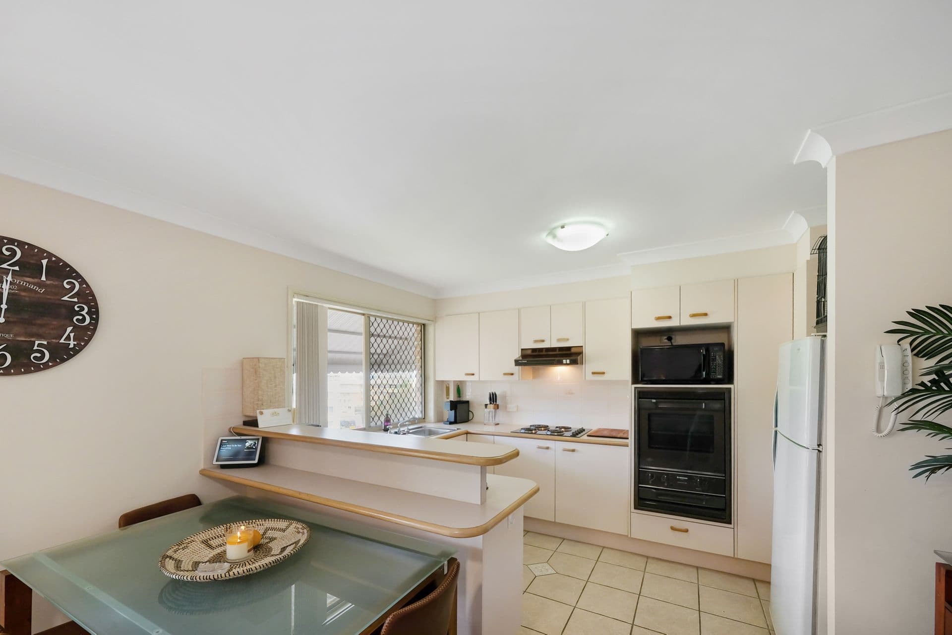 2/24 Bulcock Street, Caloundra, QLD, 4551, Kings Beach - Thumbnail 4