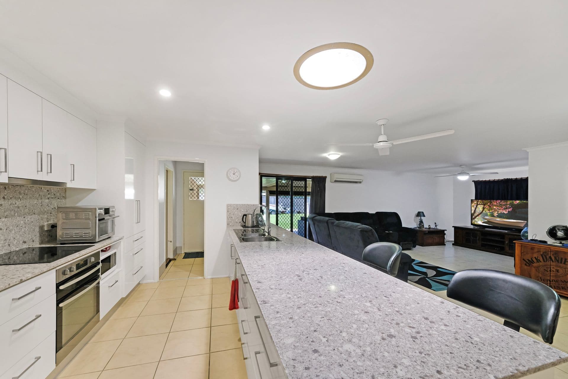 2/24 Bulcock Street, Caloundra, QLD, 4551, Beerwah - Thumbnail 2