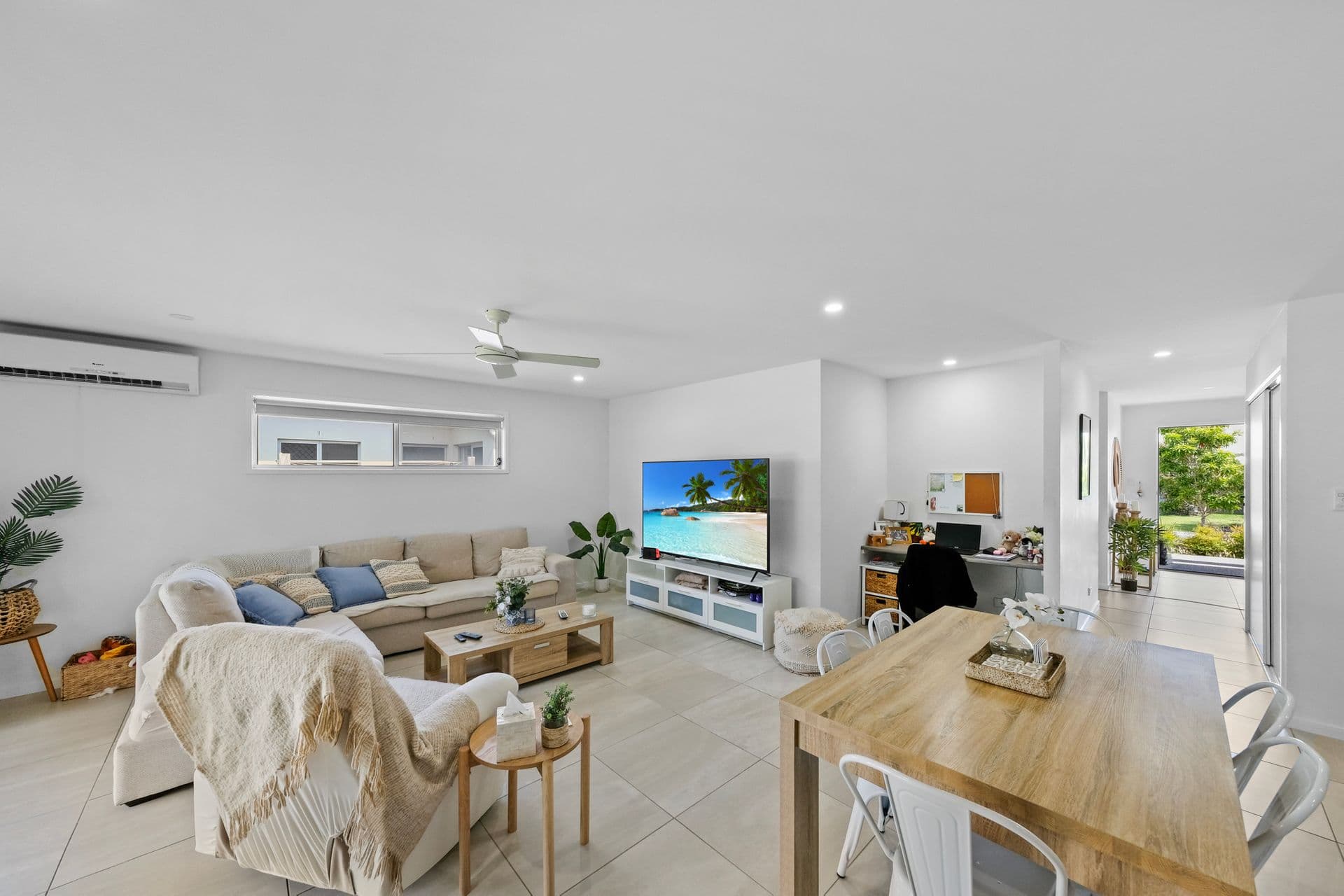 1 & 2/48 Meredith Crescent, Baringa, QLD, 4551, Baringa - Thumbnail 2