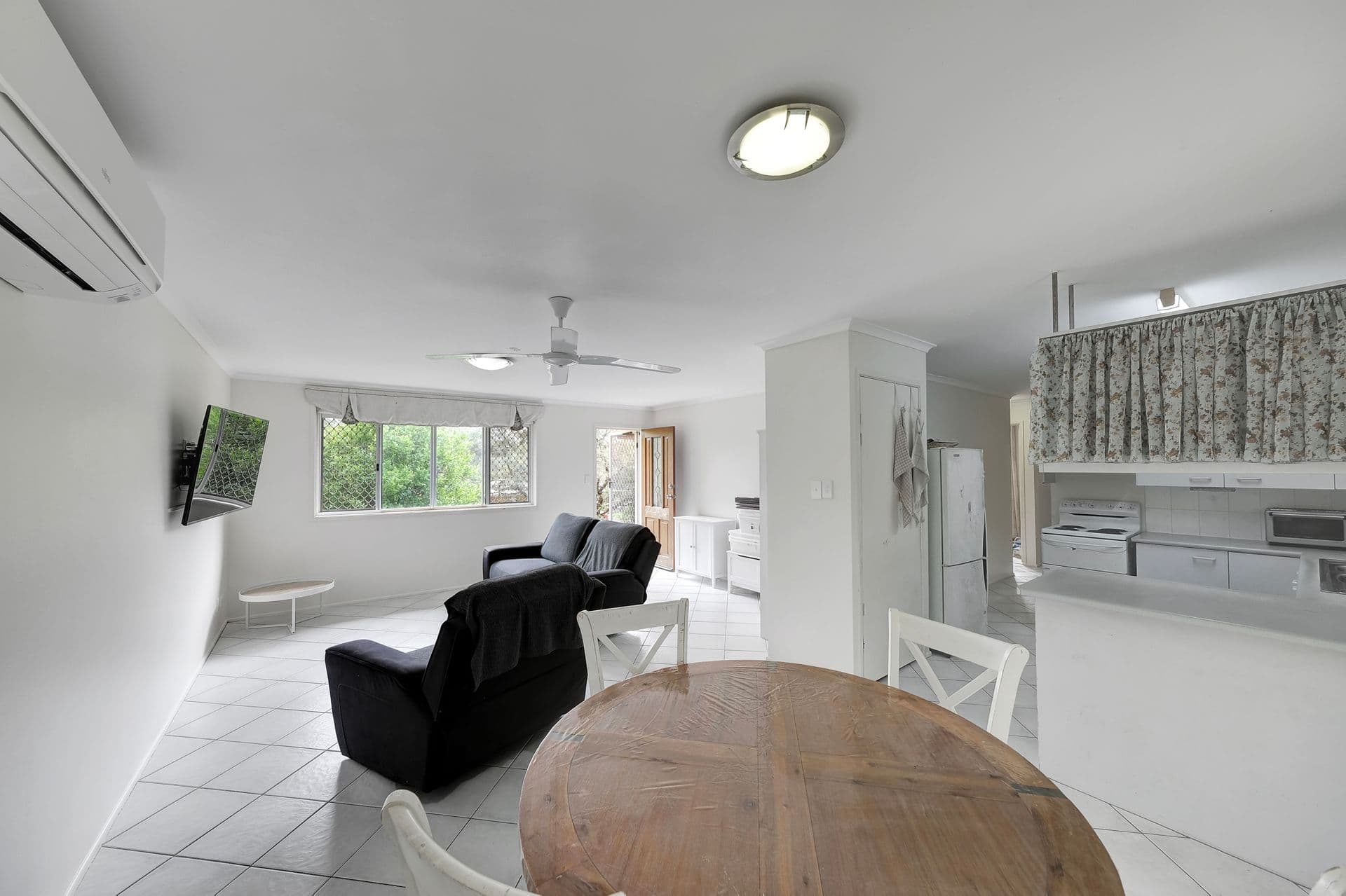 2/24 Bulcock Street, Caloundra, QLD, 4551, Glass House Mountains - Thumbnail 3