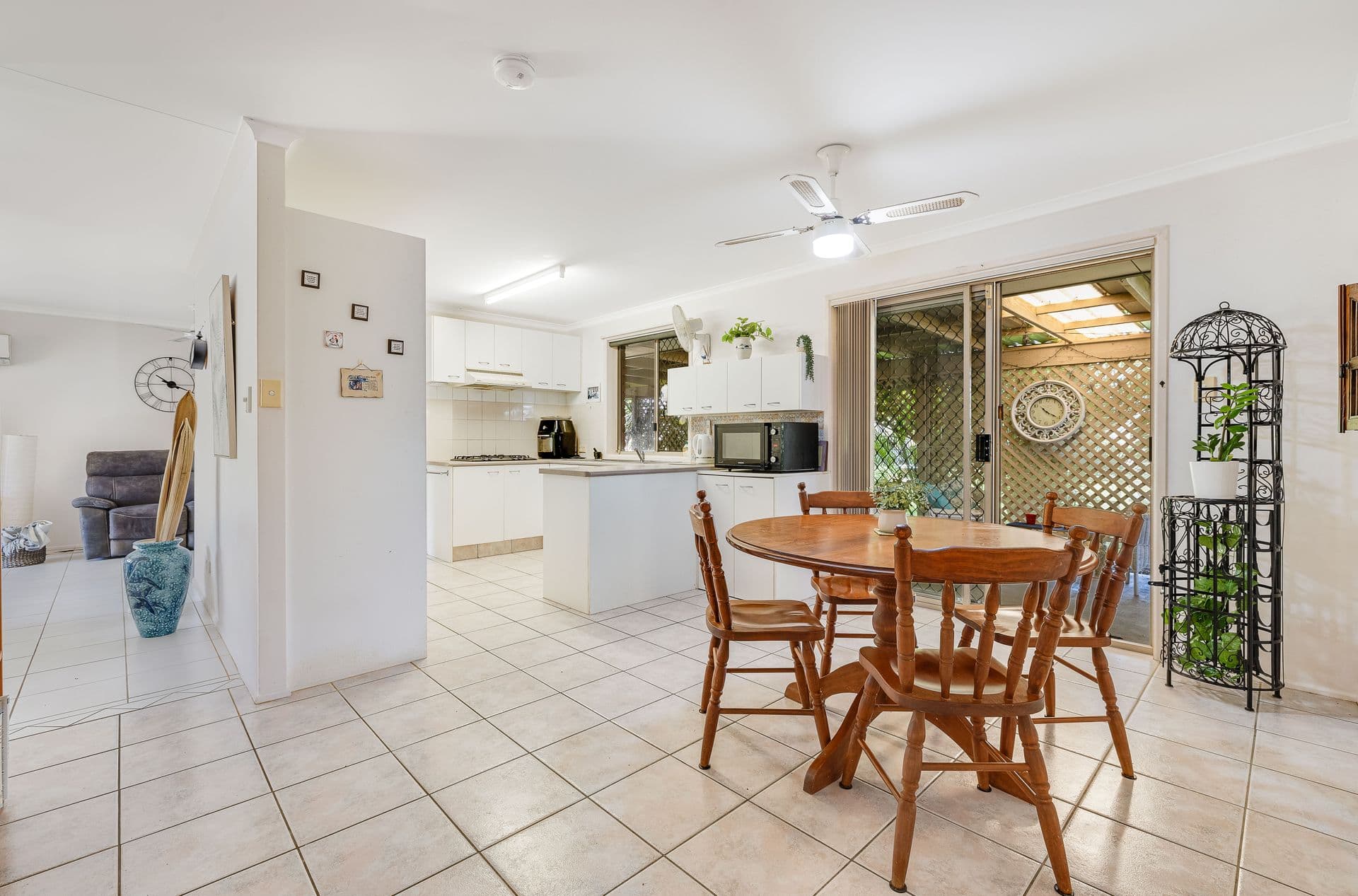 2/24 Bulcock Street, Caloundra, QLD, 4551, Beerwah - Thumbnail 3