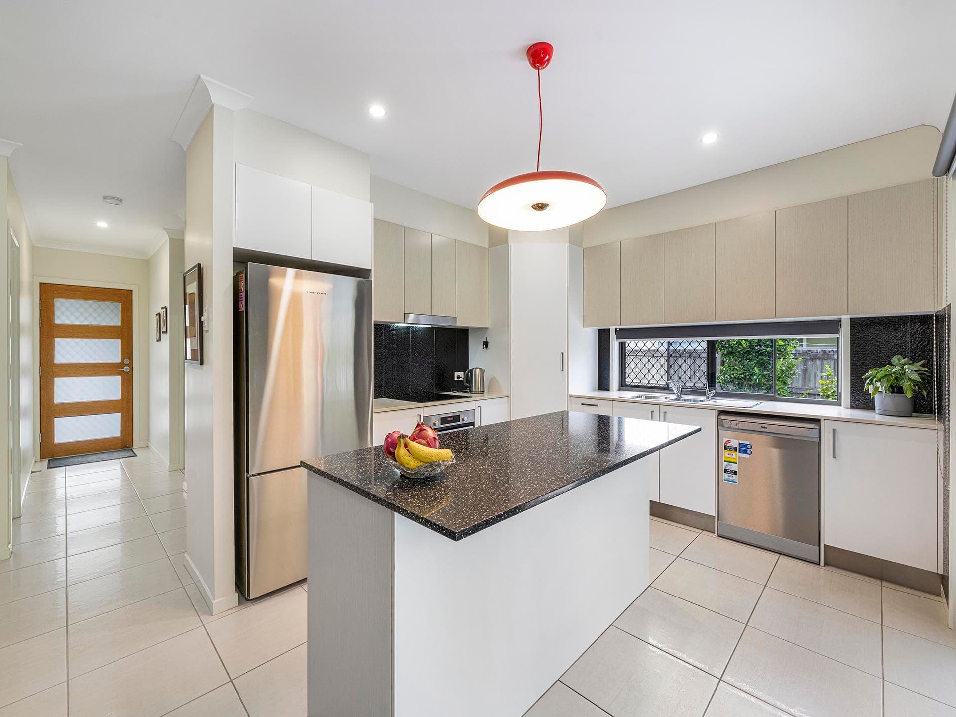 2/24 Bulcock Street, Caloundra, QLD, 4551, Beerwah - Thumbnail 2