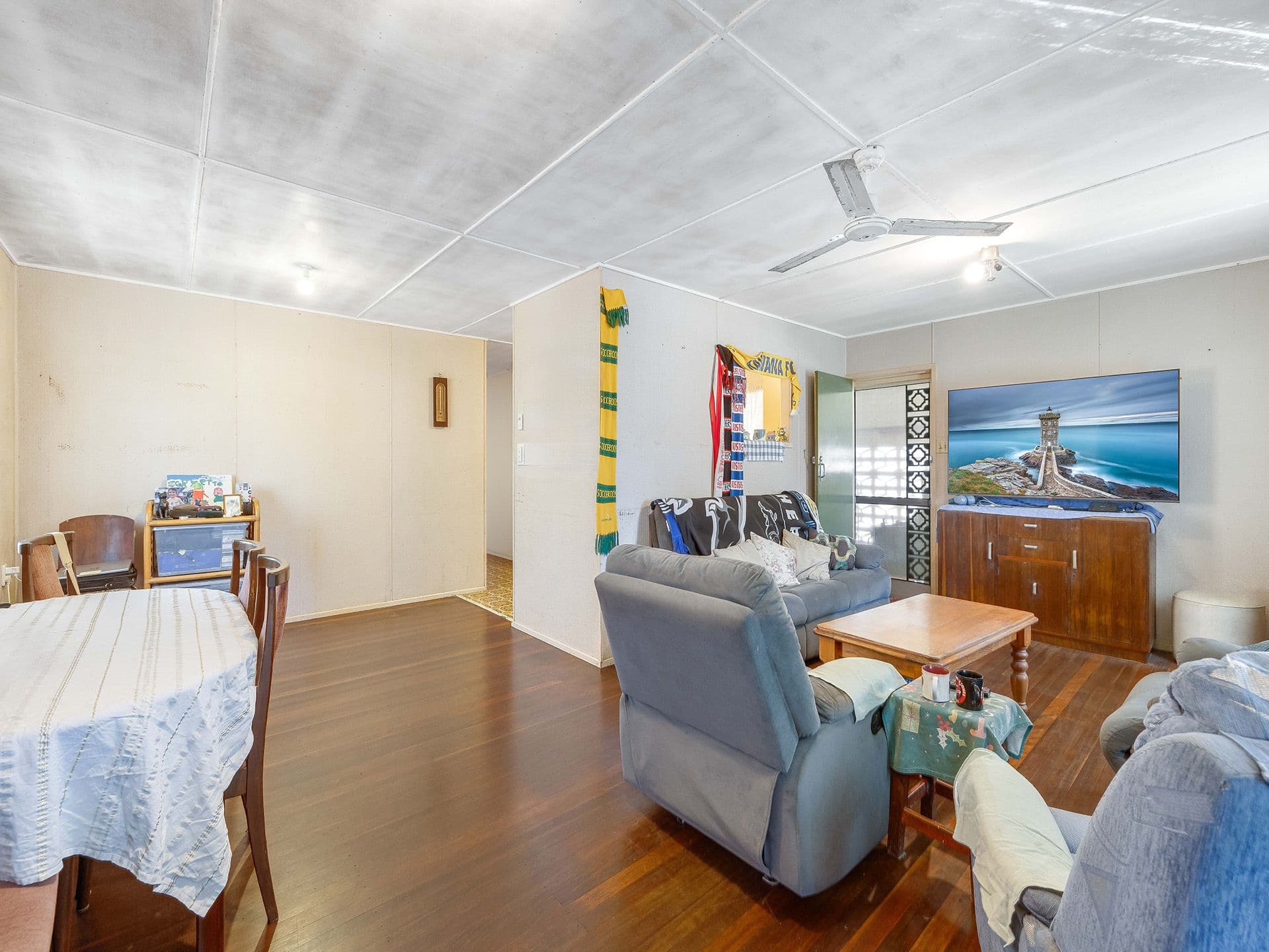 6 Wentworth Parade, Golden Beach, QLD, 4551, Golden Beach - Thumbnail 2