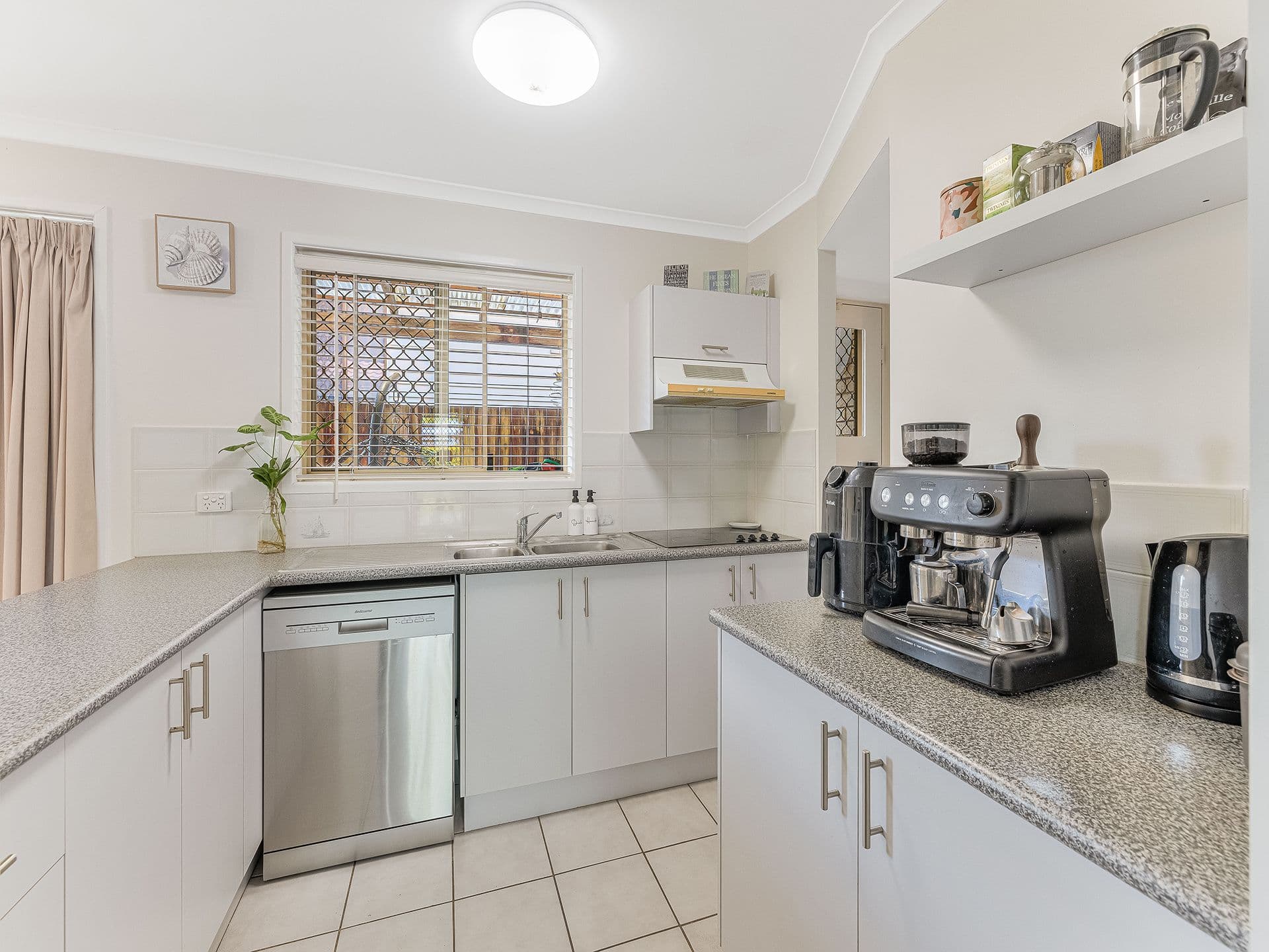 2/24 Bulcock Street, Caloundra, QLD, 4551, Golden Beach - Thumbnail 5