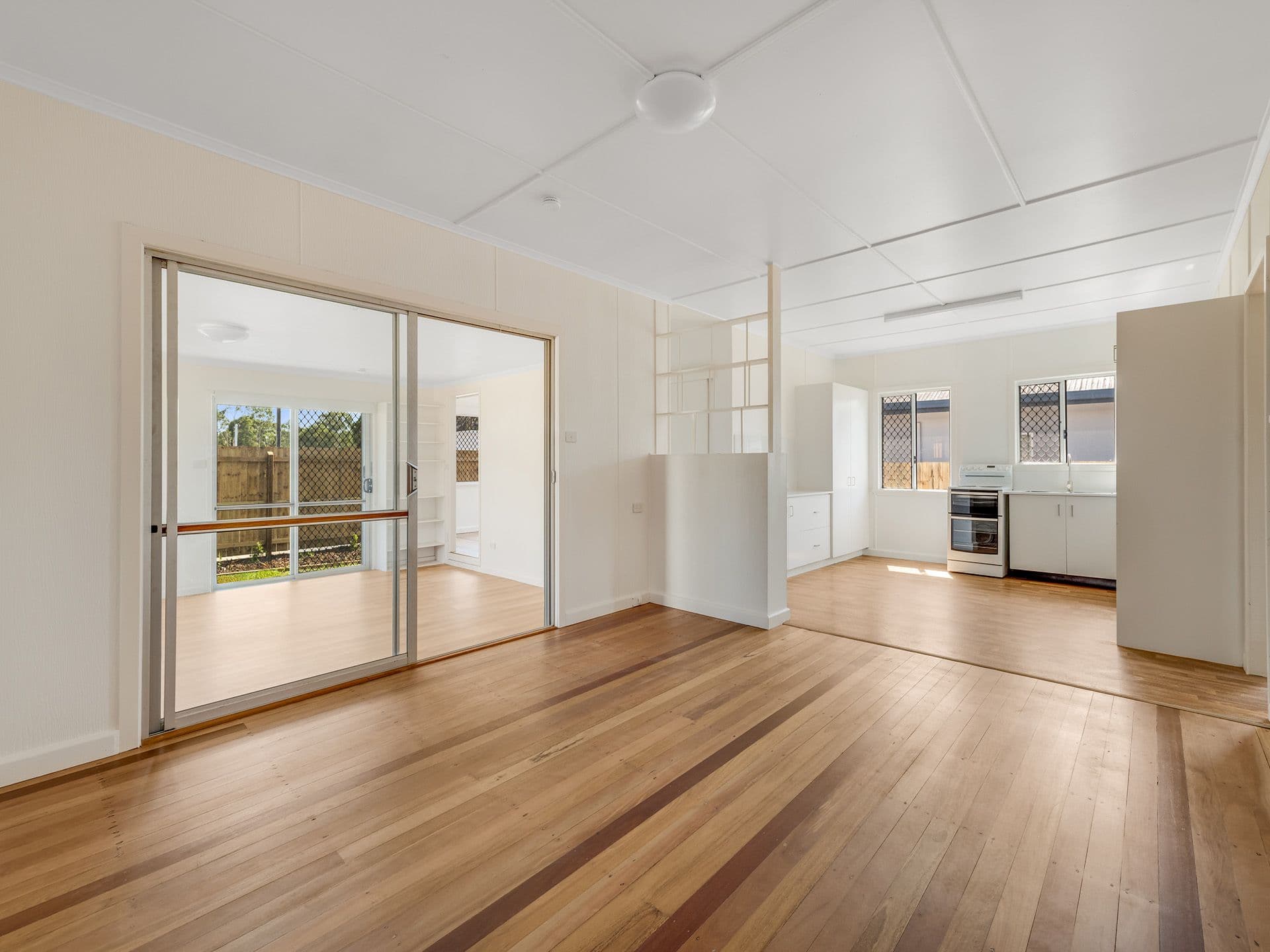 2/24 Bulcock Street, Caloundra, QLD, 4551, Beerwah - Thumbnail 3