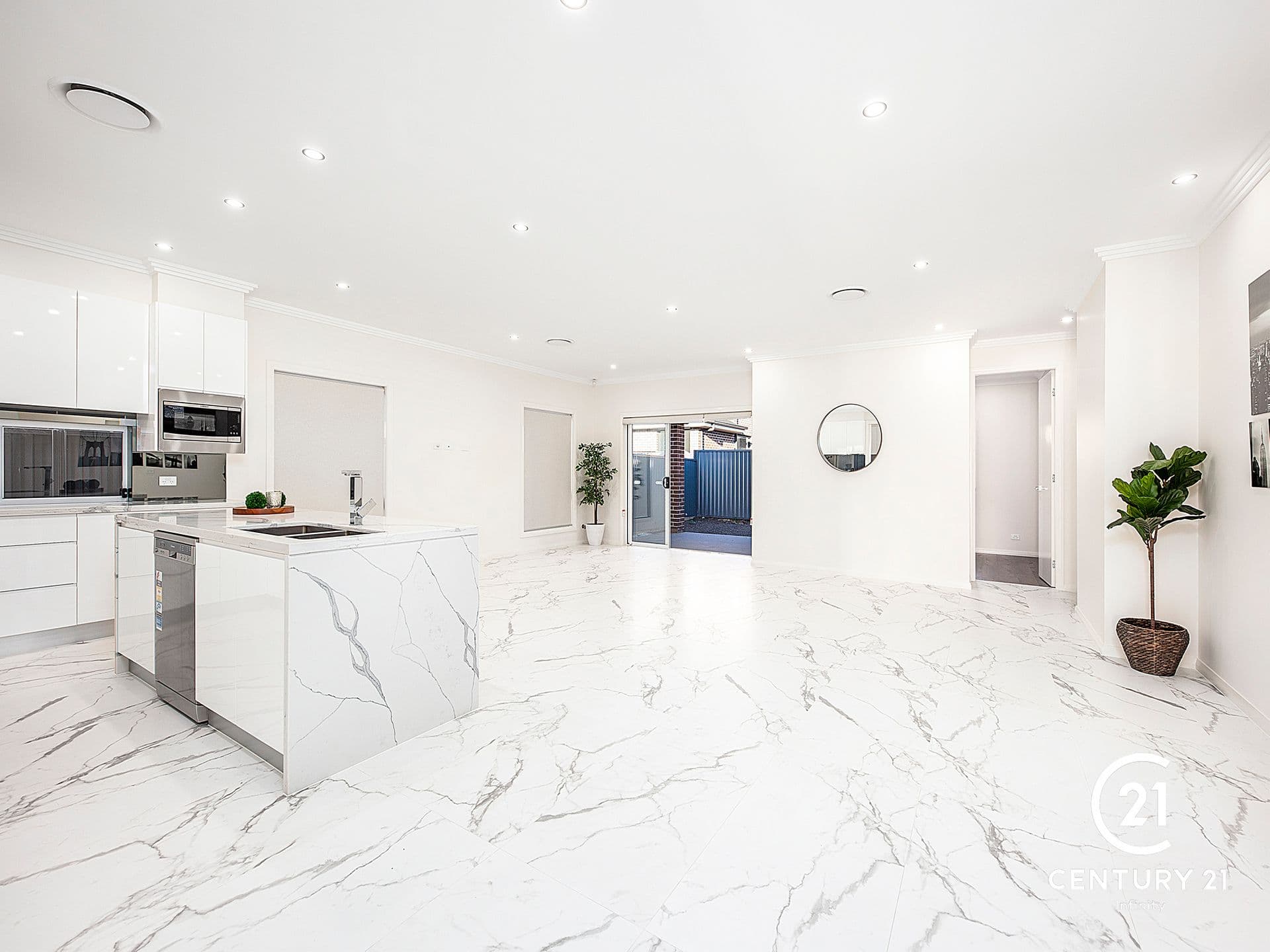 2/43 Garfield Road East, Riverstone, NSW, 2765, Marsden Park - Thumbnail 2