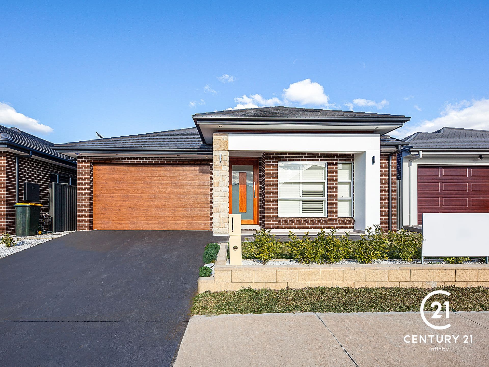 2/43 Garfield Road East, Riverstone, NSW, 2765, Marsden Park - Image 1