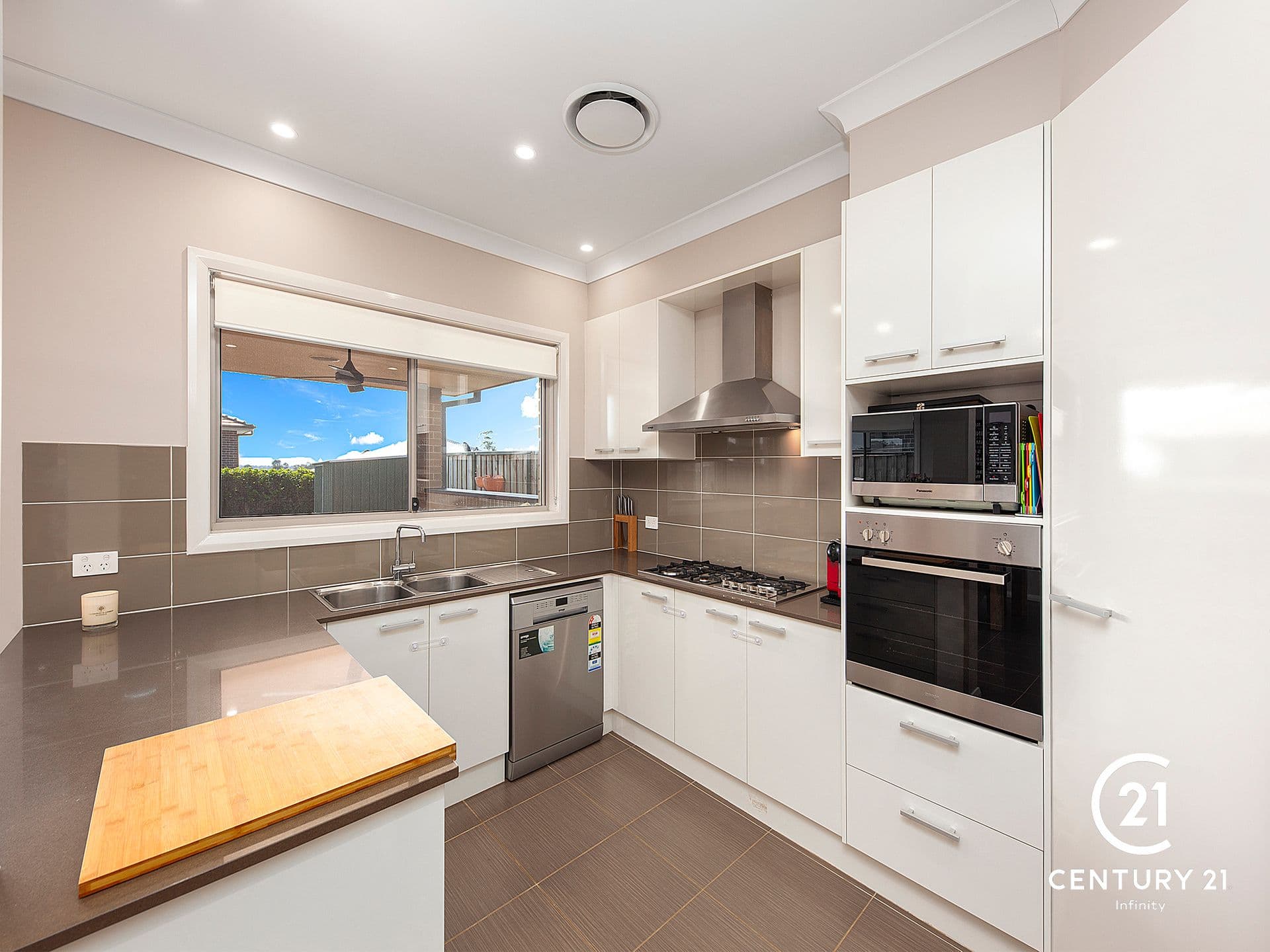 49 Madeline Circuit, Schofields, NSW, 2762, Schofields - Thumbnail 3