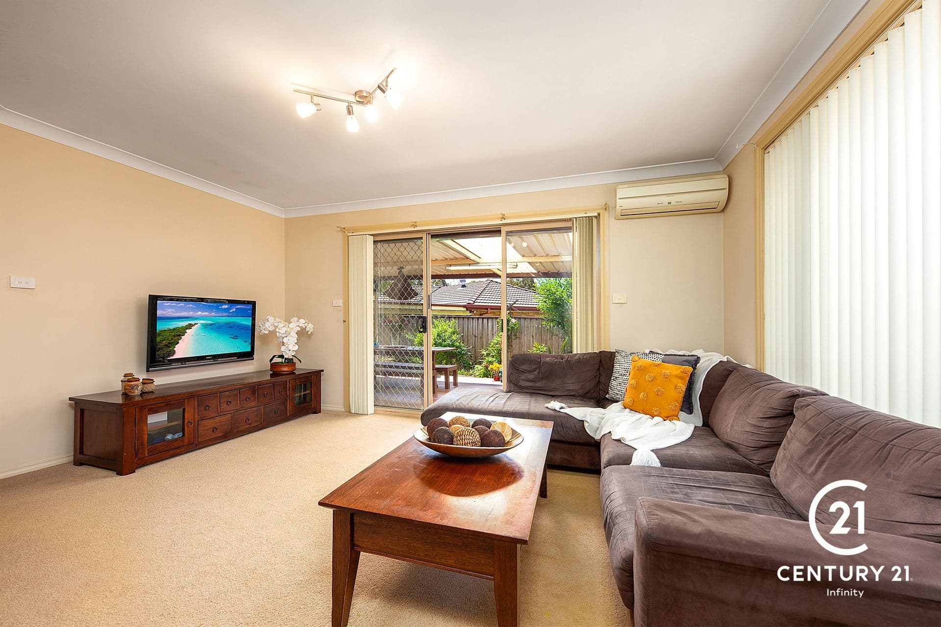 2/43 Garfield Road East, Riverstone, NSW, 2765, Stanhope Gardens - Thumbnail 3