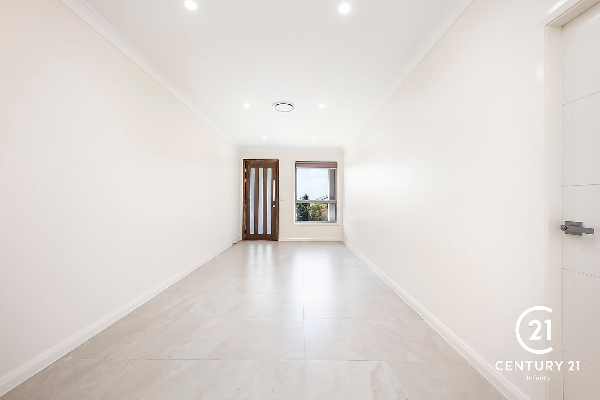 2/43 Garfield Road East, Riverstone, NSW, 2765, Oran Park - Thumbnail 2
