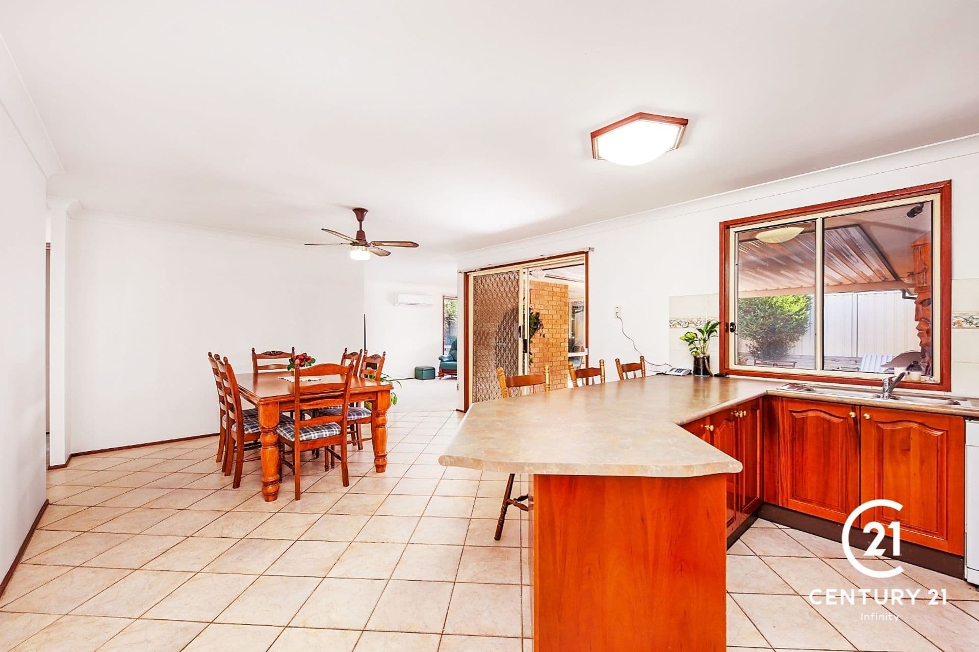 2/43 Garfield Road East, Riverstone, NSW, 2765, Stanhope Gardens - Thumbnail 5