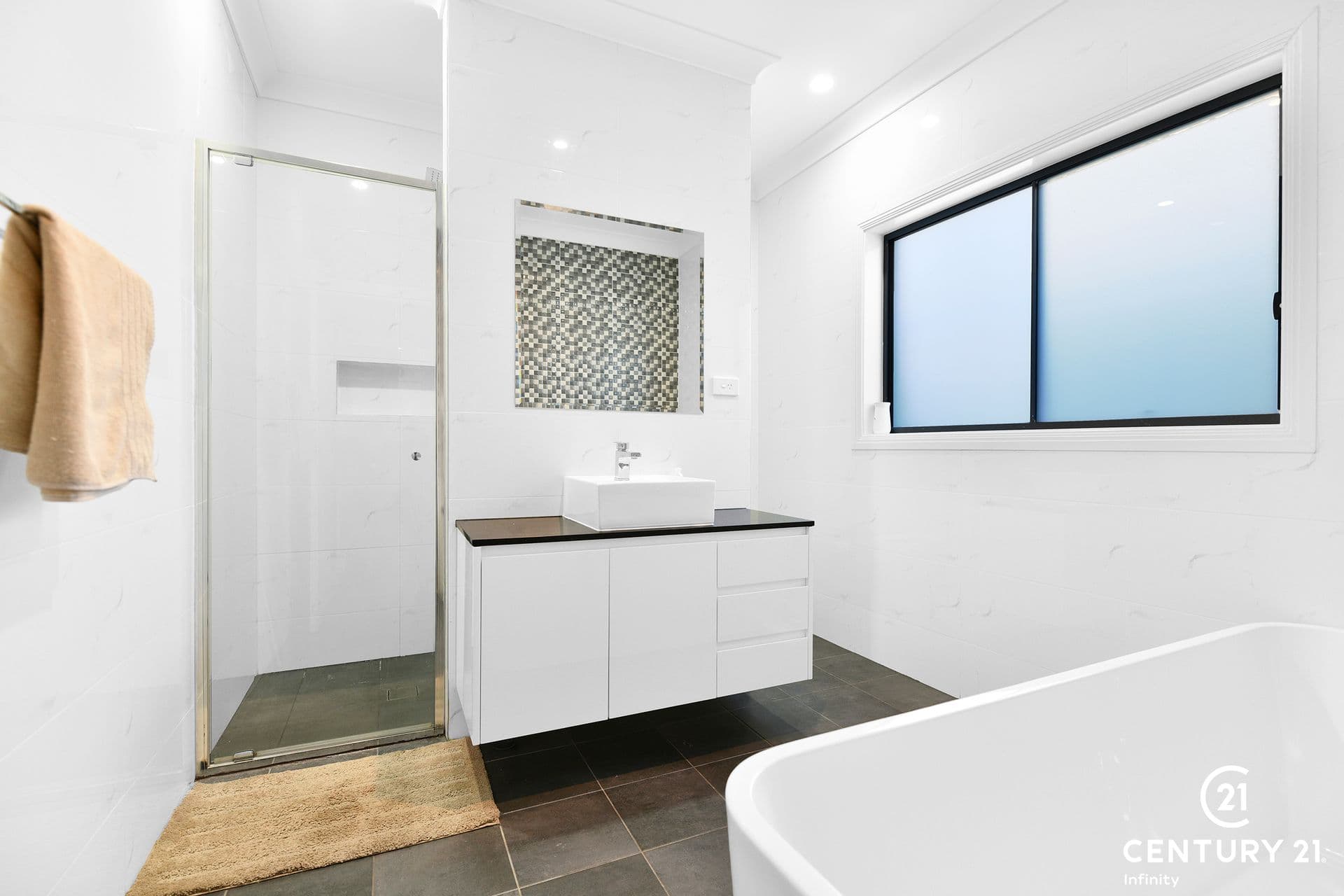 2/43 Garfield Road East, Riverstone, NSW, 2765, Oran Park - Thumbnail 4