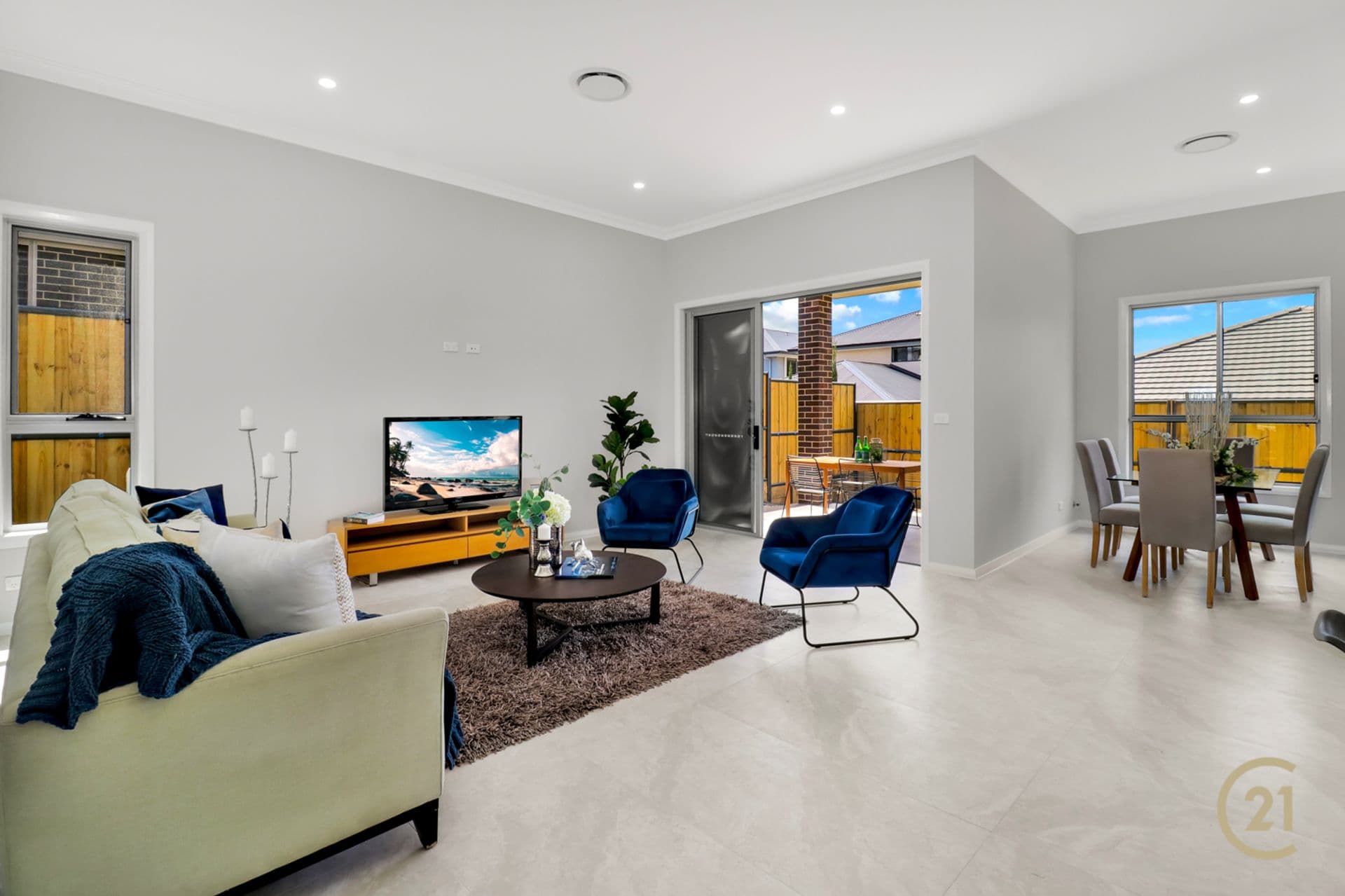 2/43 Garfield Road East, Riverstone, NSW, 2765, Box Hill - Thumbnail 3