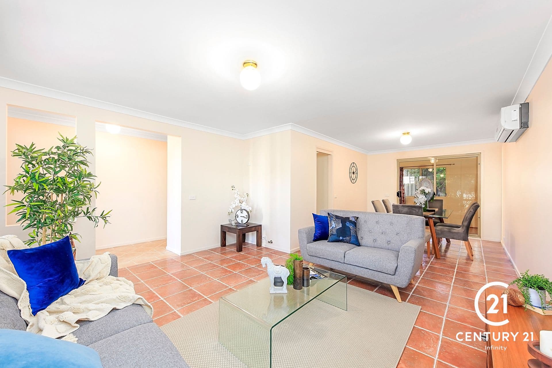 64 The Parkway, Beaumont Hills, NSW, 2155, Beaumont Hills - Thumbnail 3