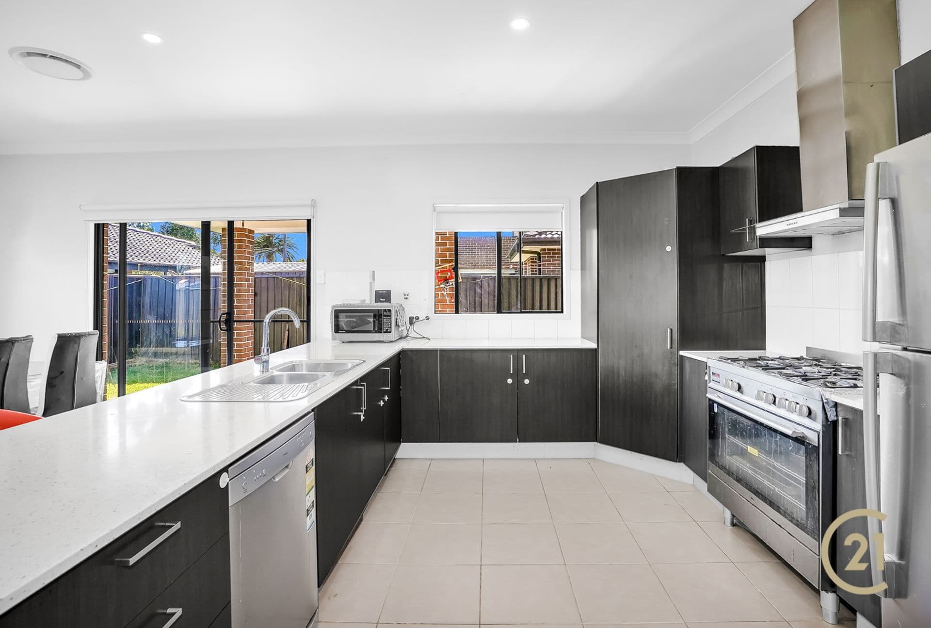 2/43 Garfield Road East, Riverstone, NSW, 2765, Hebersham - Thumbnail 2