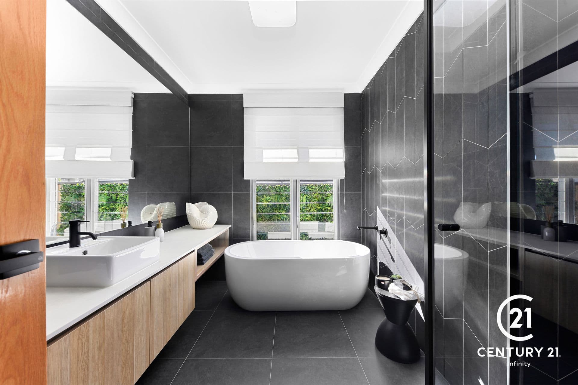 2/43 Garfield Road East, Riverstone, NSW, 2765, Box Hill - Thumbnail 7