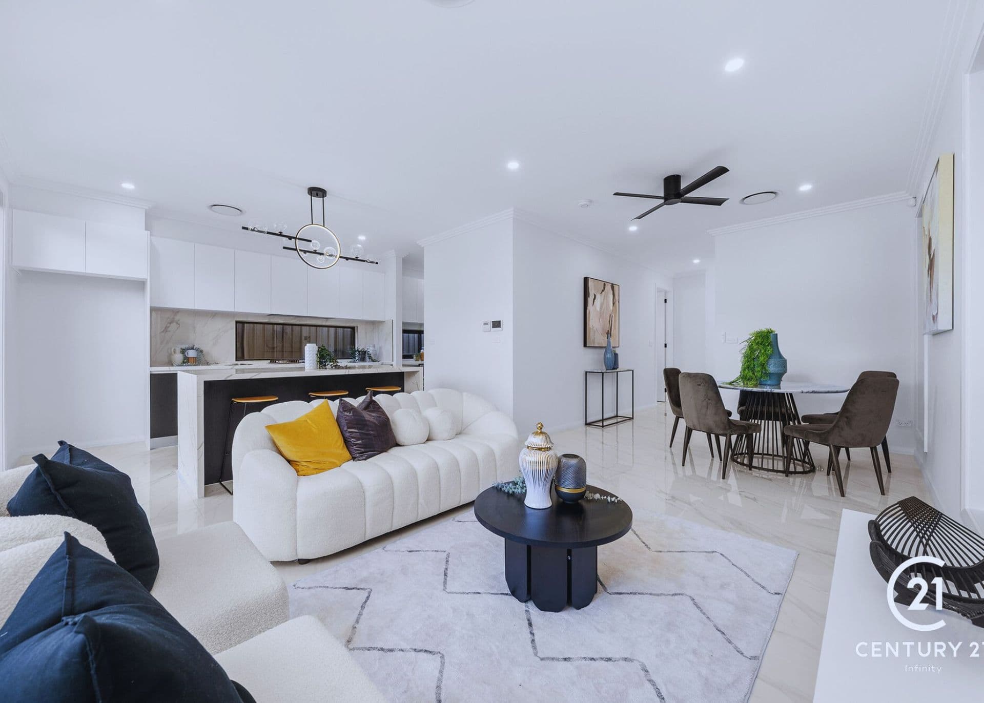 2/43 Garfield Road East, Riverstone, NSW, 2765, Box Hill - Thumbnail 2