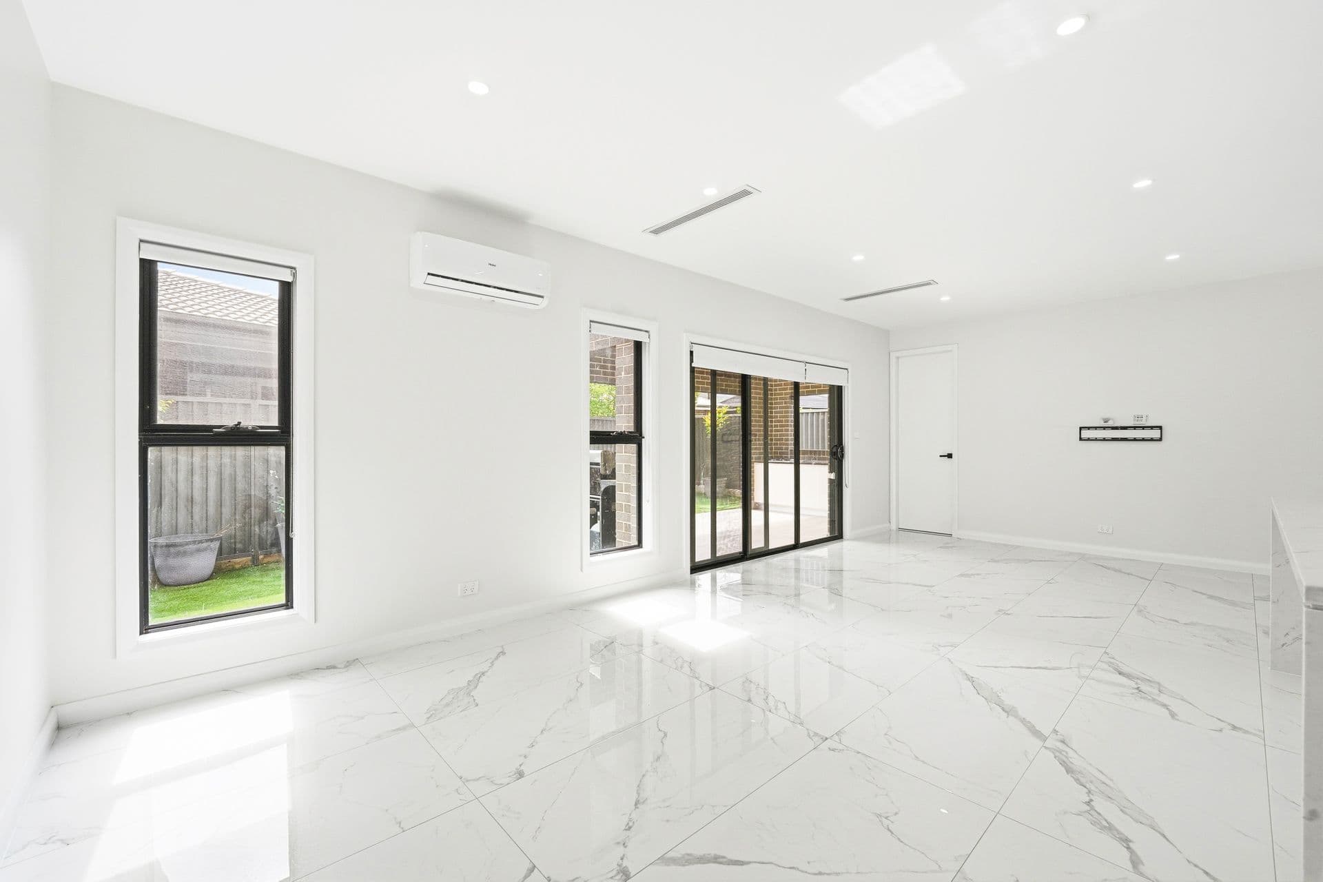 2/43 Garfield Road East, Riverstone, NSW, 2765, Oxley Vale - Thumbnail 5
