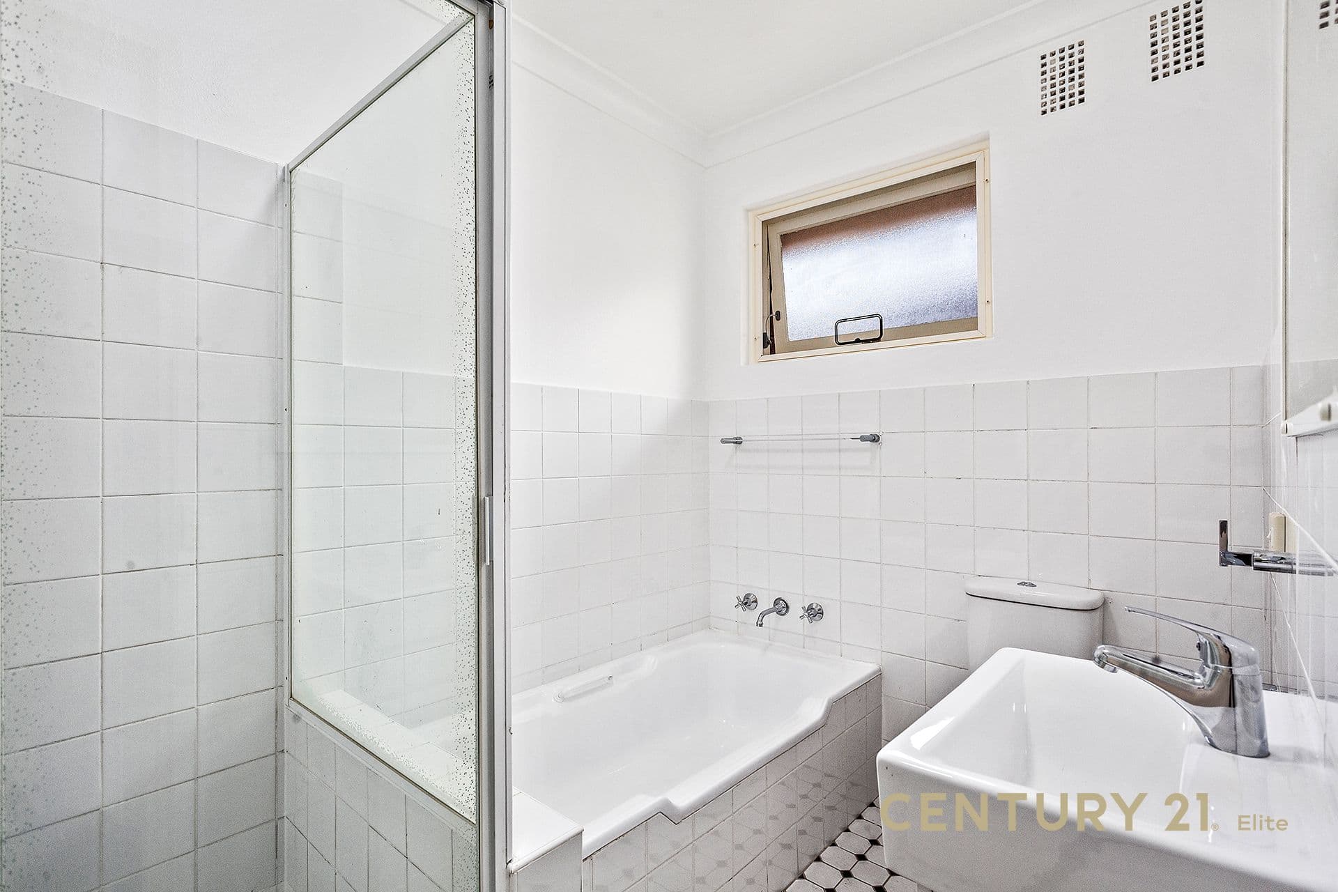 12/19 Gloucester Road, Hurstville, NSW, 2220, Hurstville - Thumbnail 2