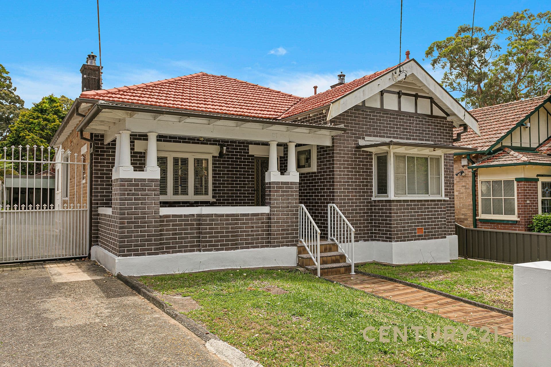 51 Hampton Court Road, Carlton, NSW, 2218, Carlton - Image 1