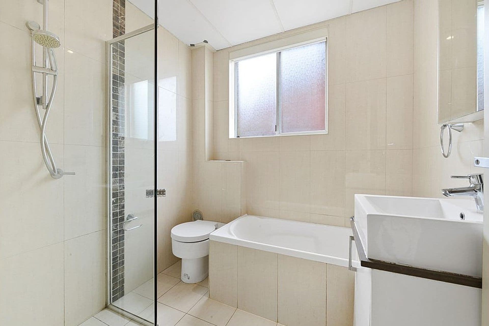12/35-37 Queen Victoria Street, Bexley, NSW, 2207, Bexley - Thumbnail 2