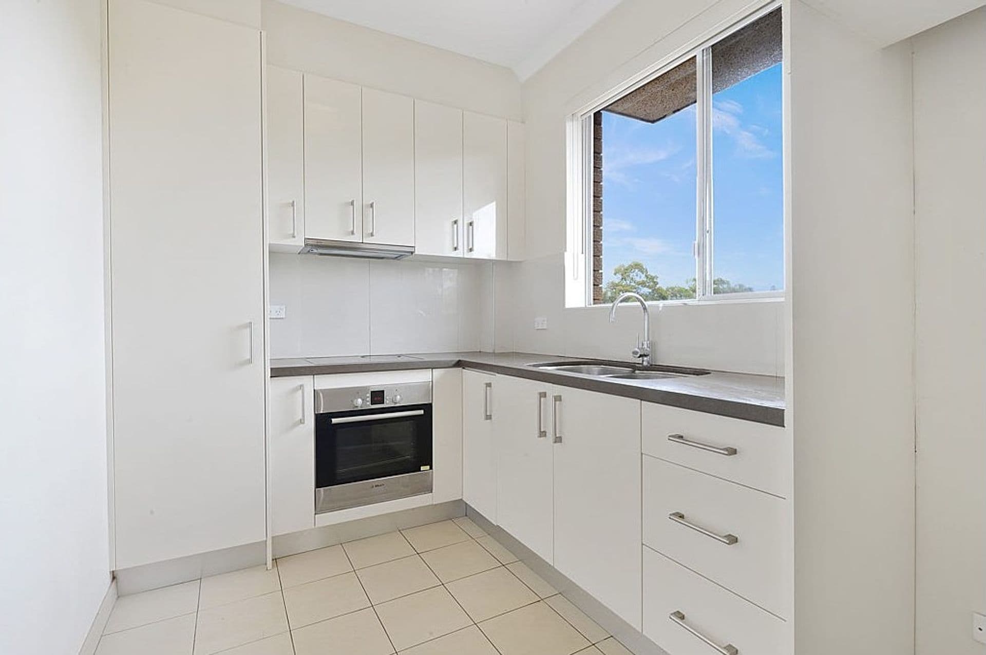 12/35-37 Queen Victoria Street, Bexley, NSW, 2207, Bexley - Thumbnail 3