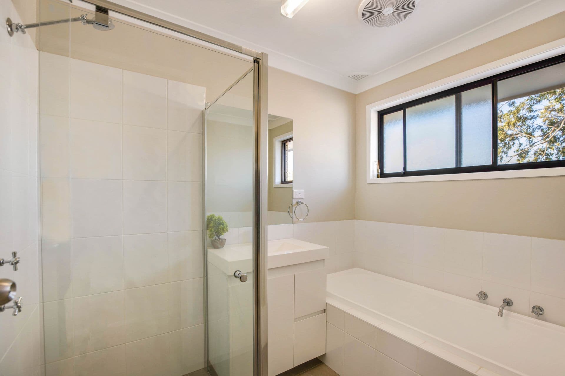 22 Amalfi Crescent, Nowra, NSW, 2541, Nowra - Thumbnail 7
