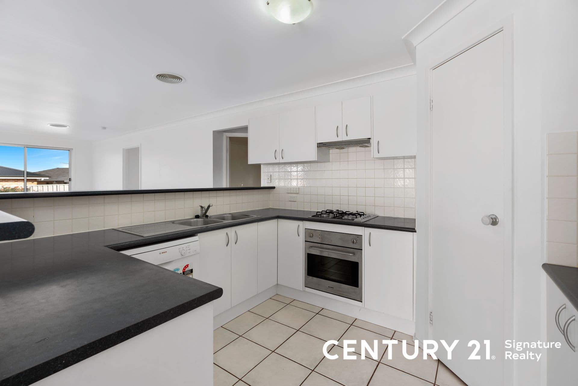8 Whitewood Street, Worrigee, NSW, 2540, Worrigee - Thumbnail 7