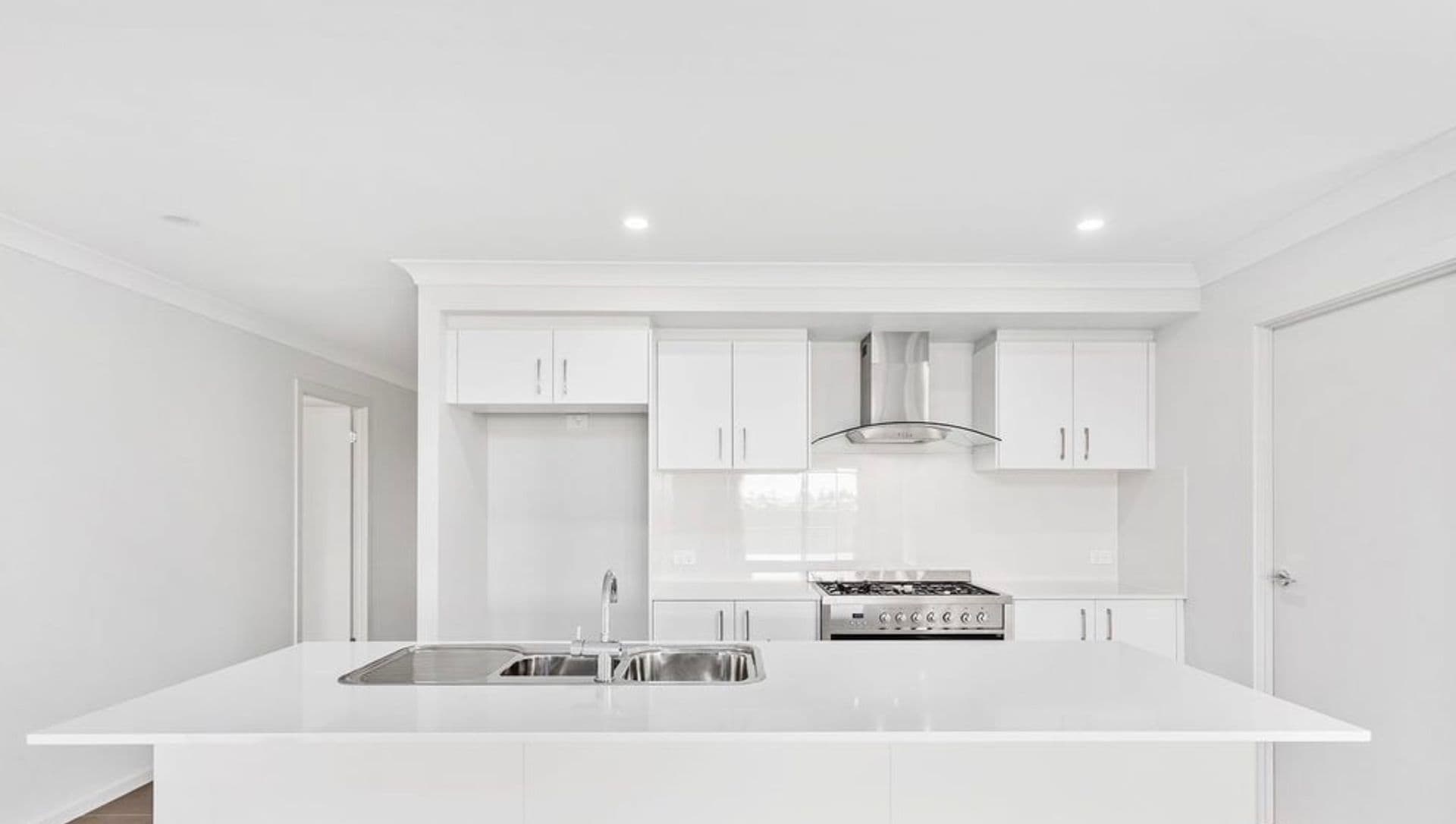 9 Gunbar Way, Nowra, NSW, 2541, Nowra - Thumbnail 3