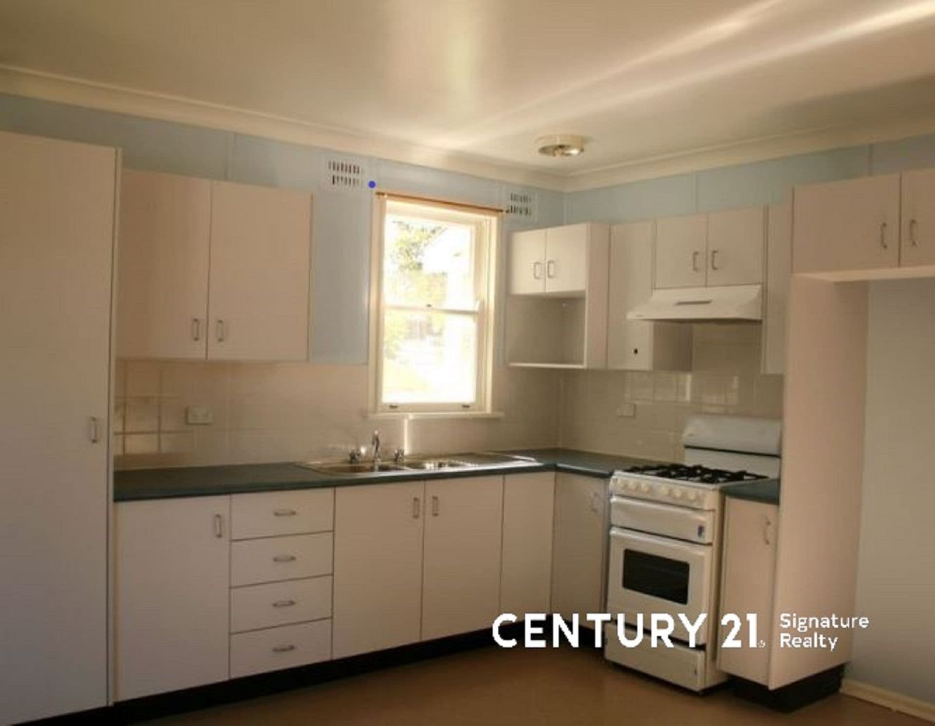 15 Queenborough Street, Nowra, NSW, 2541, Nowra - Thumbnail 3