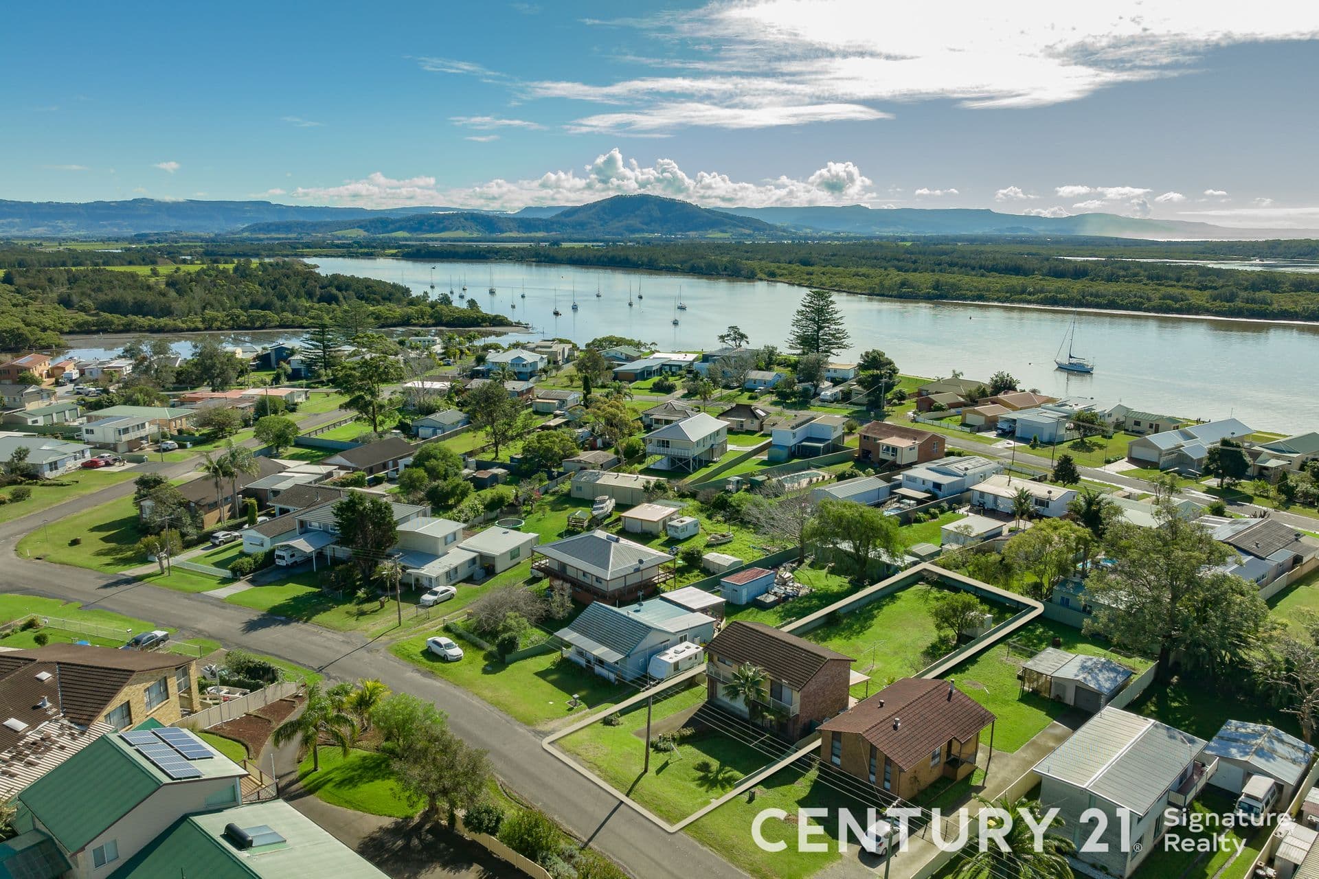 55 Comarong Street, Greenwell Point, NSW, 2540, Greenwell Point - Thumbnail 2