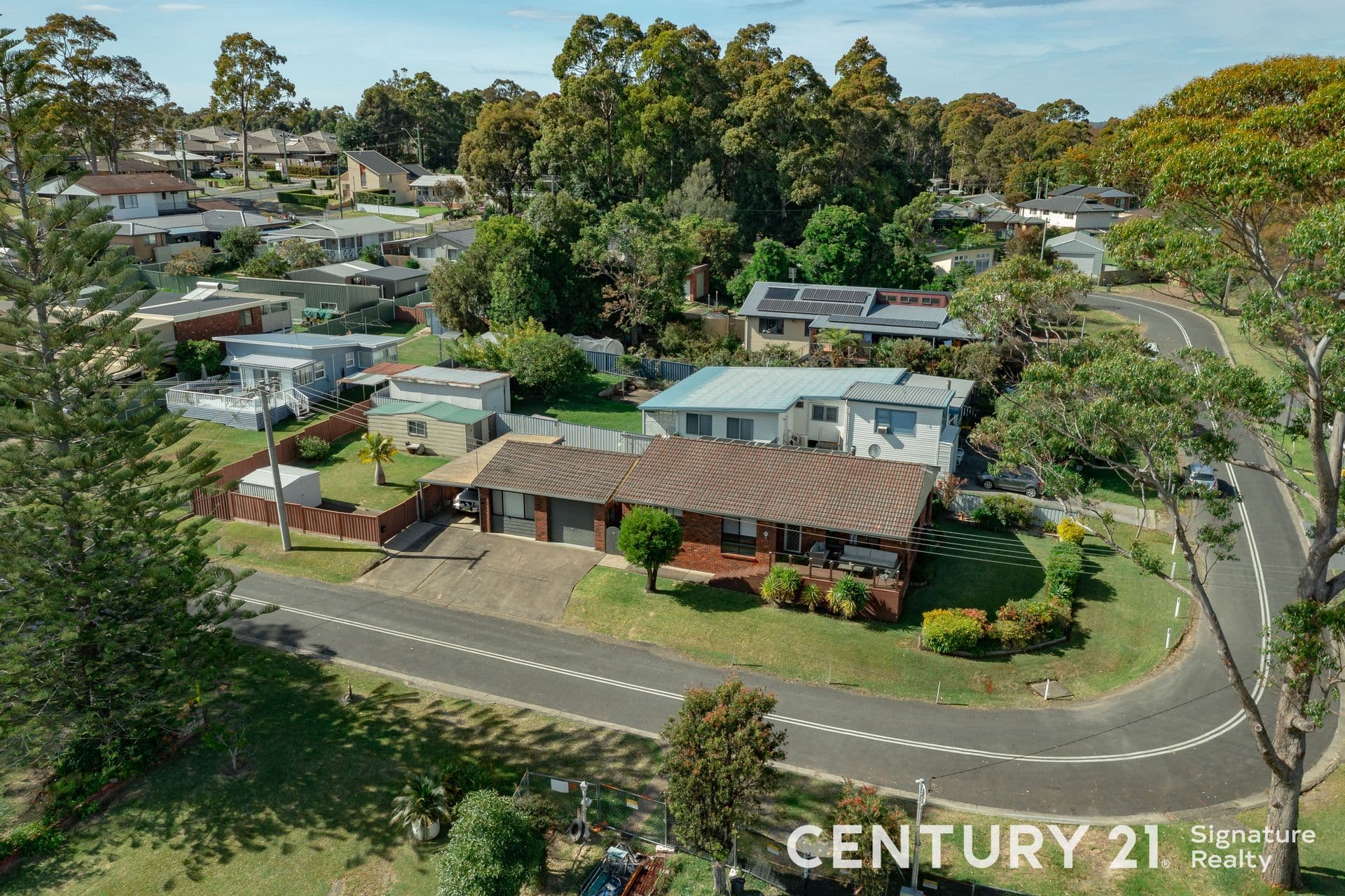 12 LACHLAN CRESCENT, St Georges Basin, NSW, 2540, St Georges Basin - Thumbnail 2