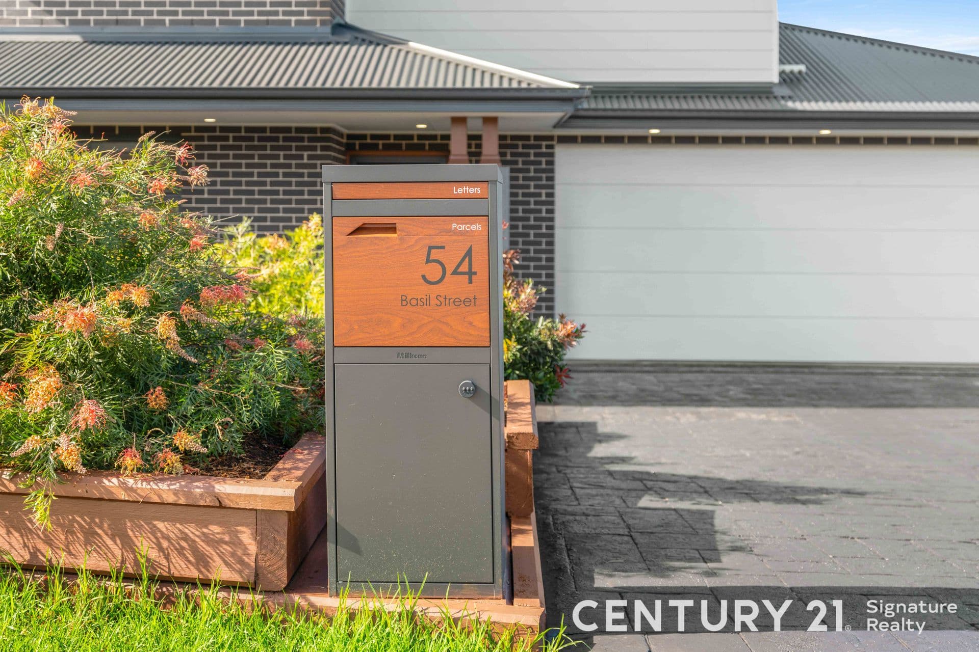54 Basil Street, South Nowra, NSW, 2541, South Nowra - Thumbnail 2