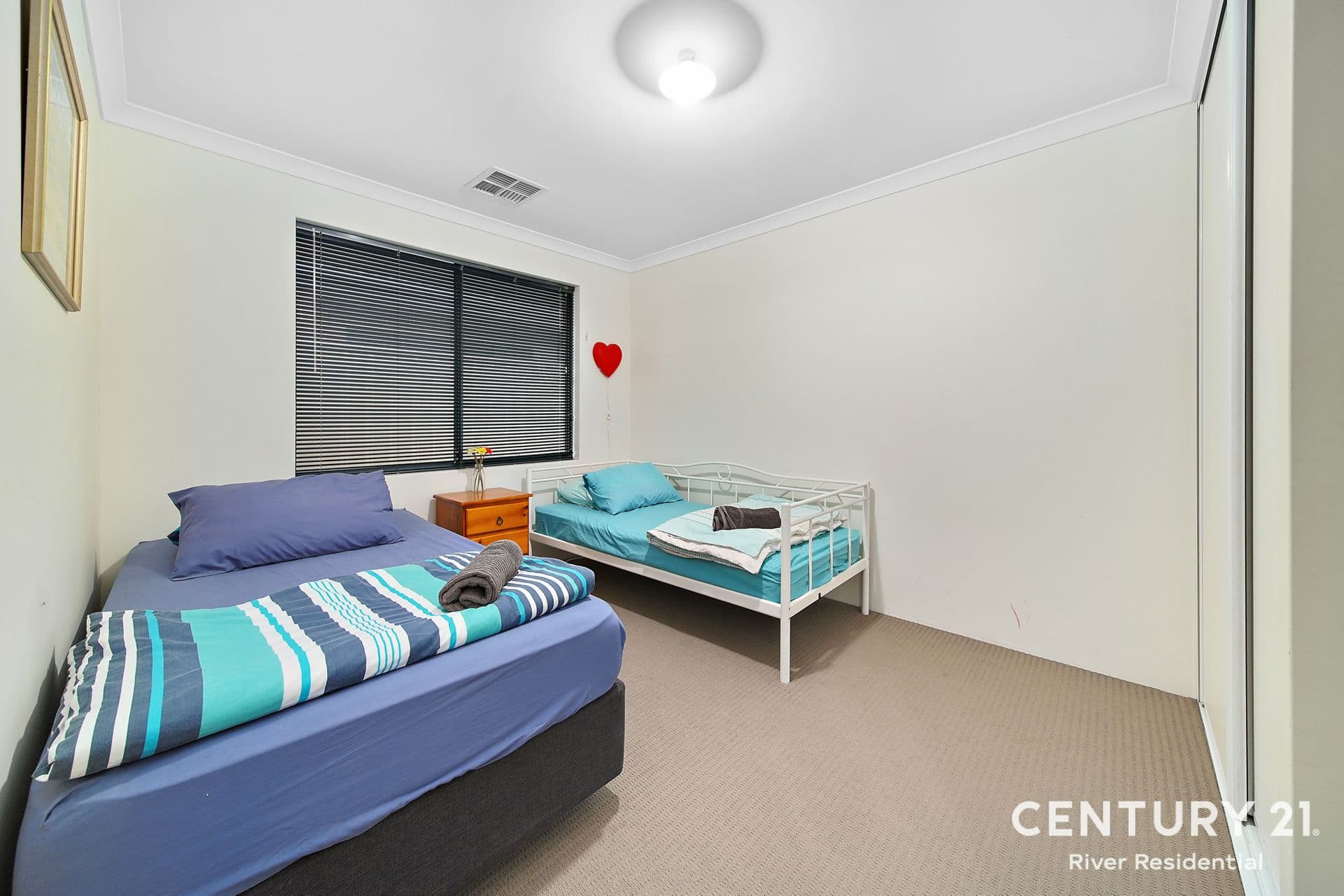 29  Hughes St, Canning Vale, WA, 6155, Canning Vale - Thumbnail 6