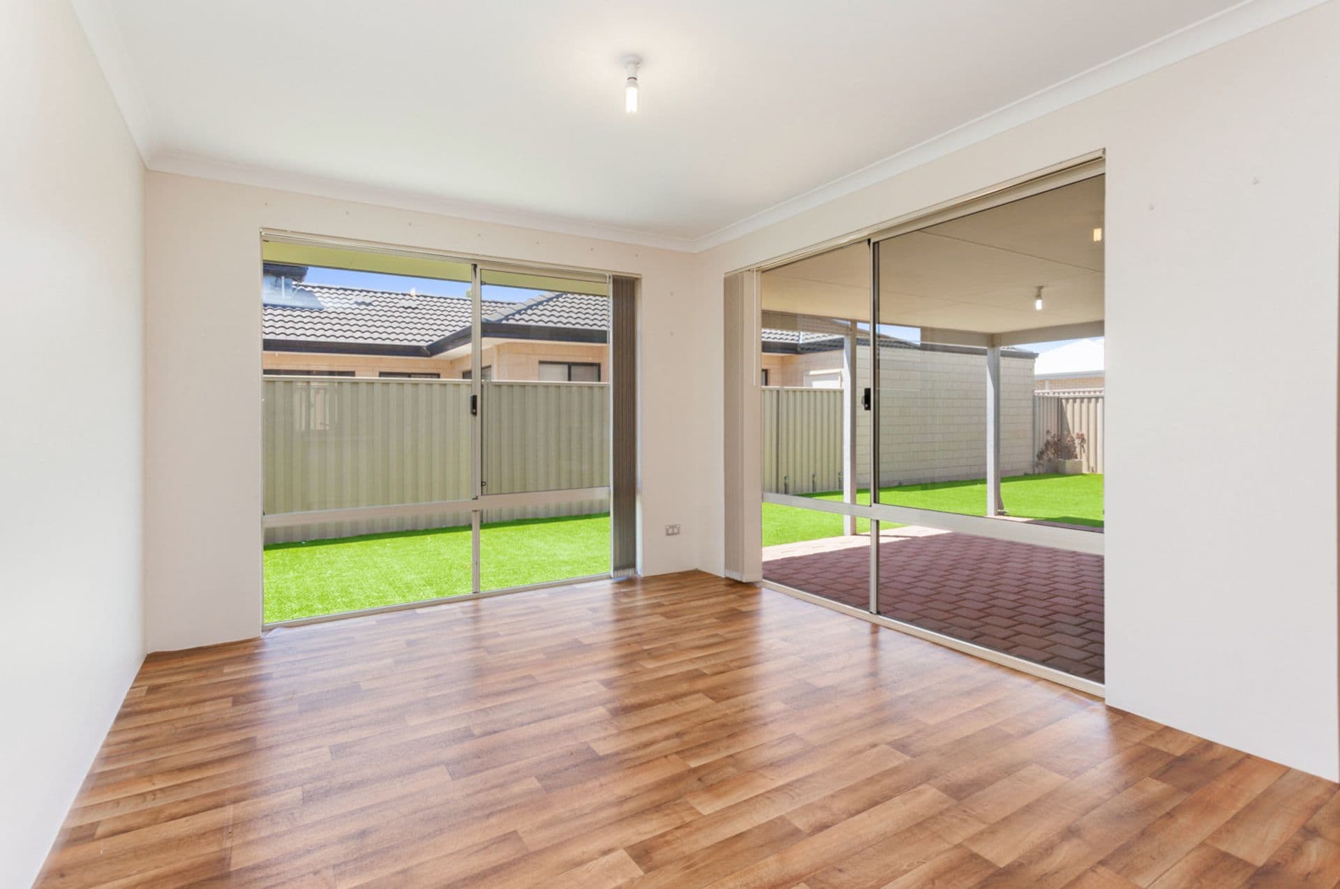 8 Woile Way, Byford, WA, 6122, Byford - Thumbnail 3
