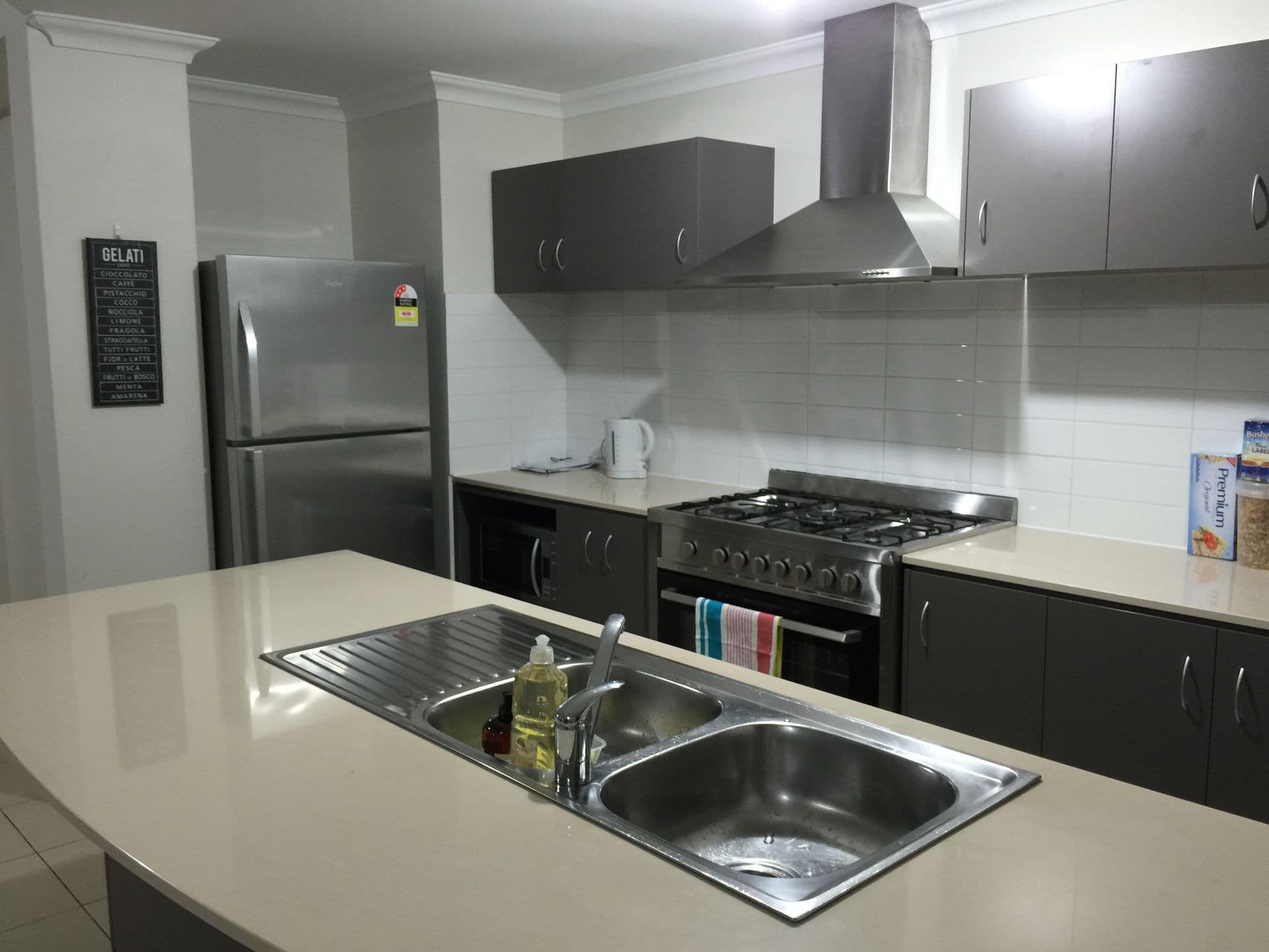 27 Hughes St, Canning Vale, WA, 6155, Canning Vale - Thumbnail 4