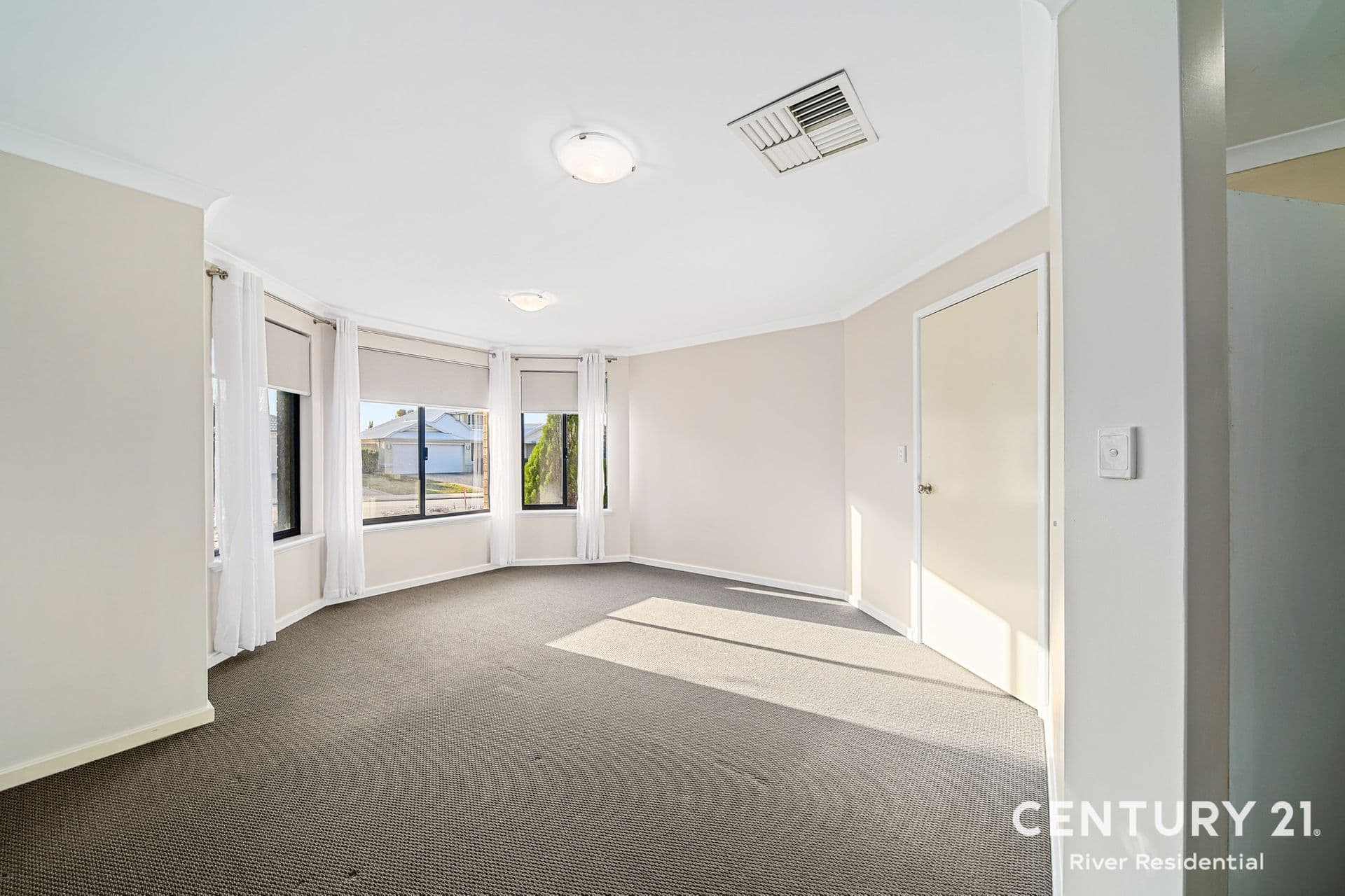 39 Canna Dve, Canning Vale, WA, 6155, Canning Vale - Thumbnail 6