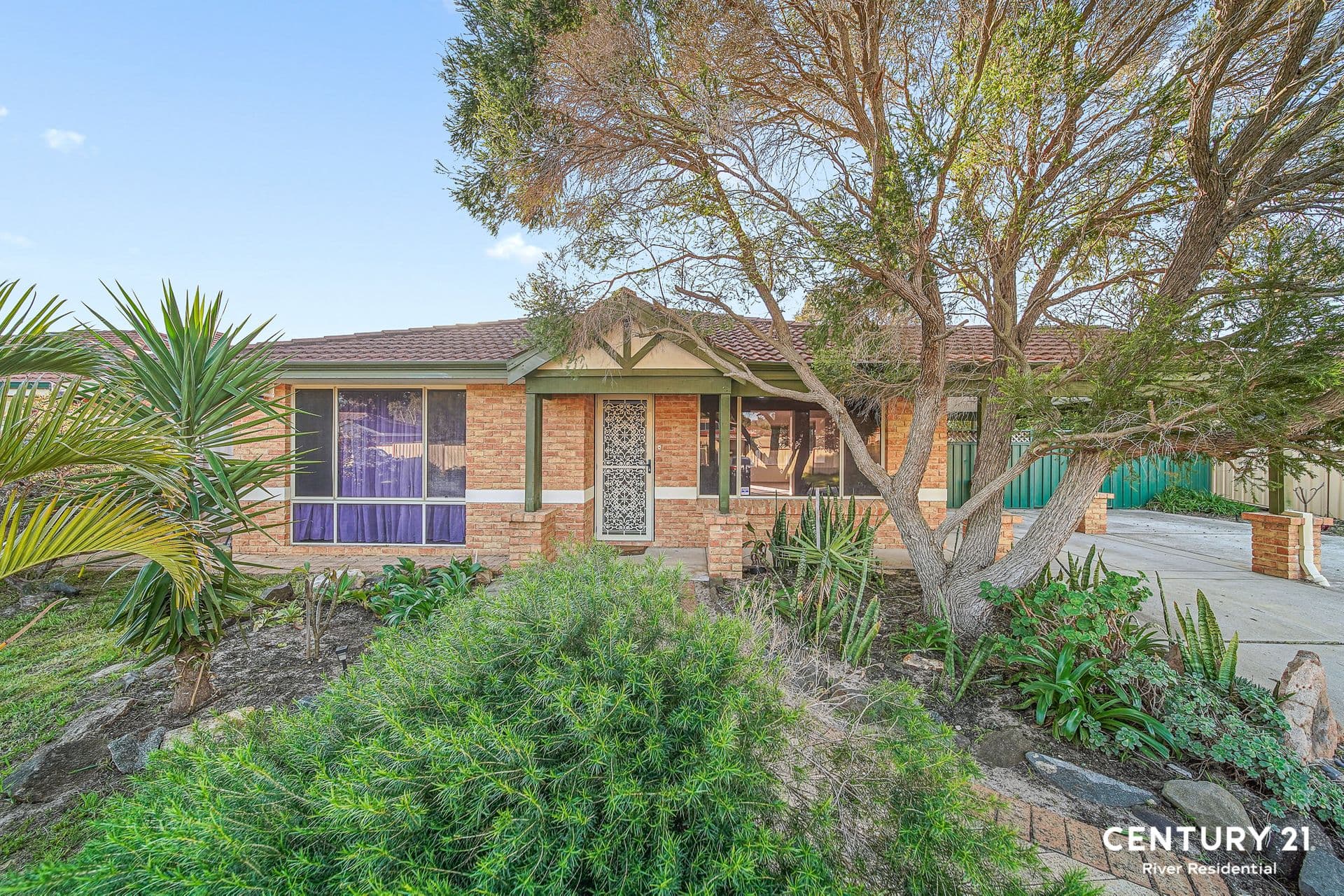 24 Parakeela Grove, Maddington, WA, 6109, Maddington - Thumbnail 2