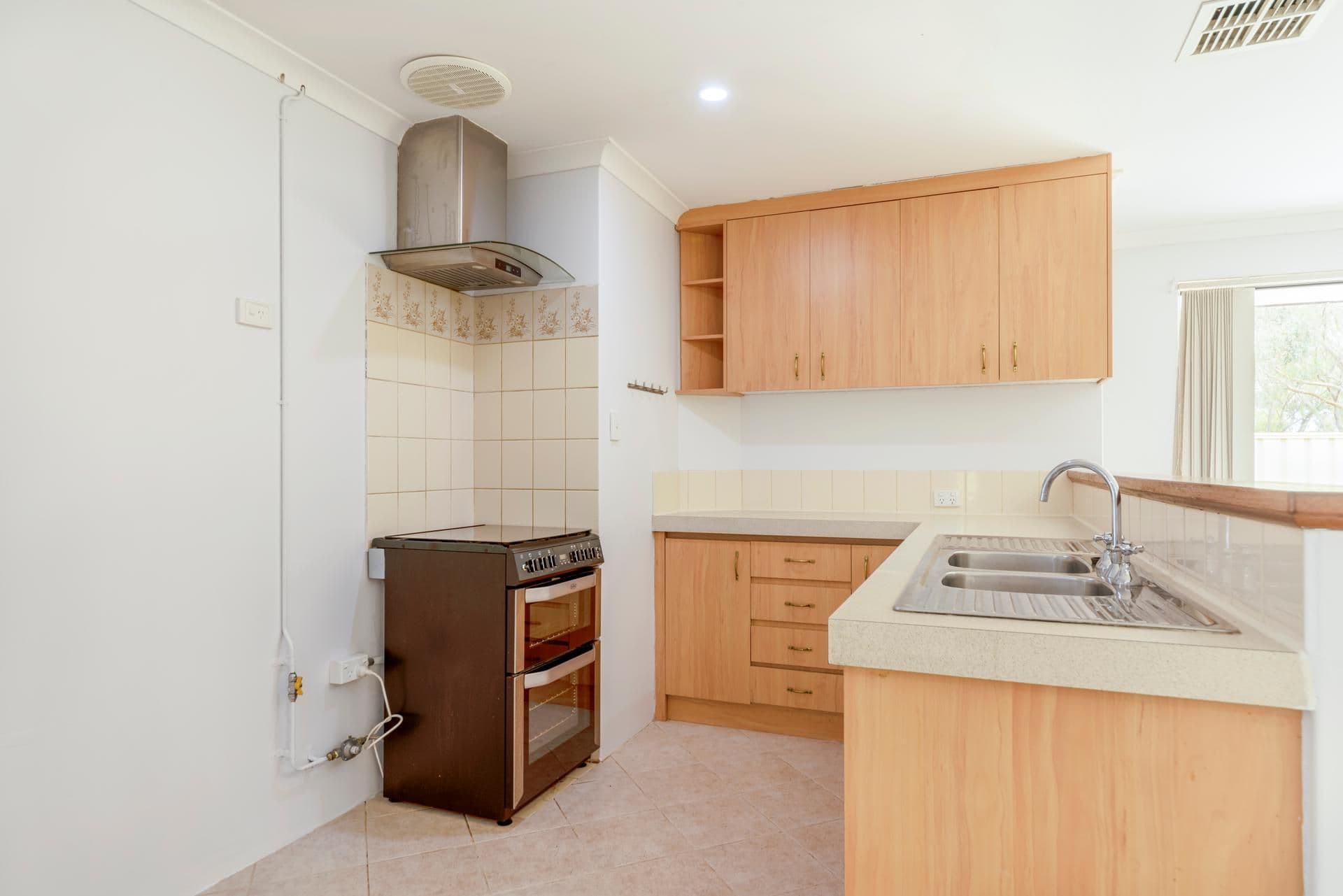 2 Solva Place, Seville Grove, WA, 6112, Seville Grove - Thumbnail 4