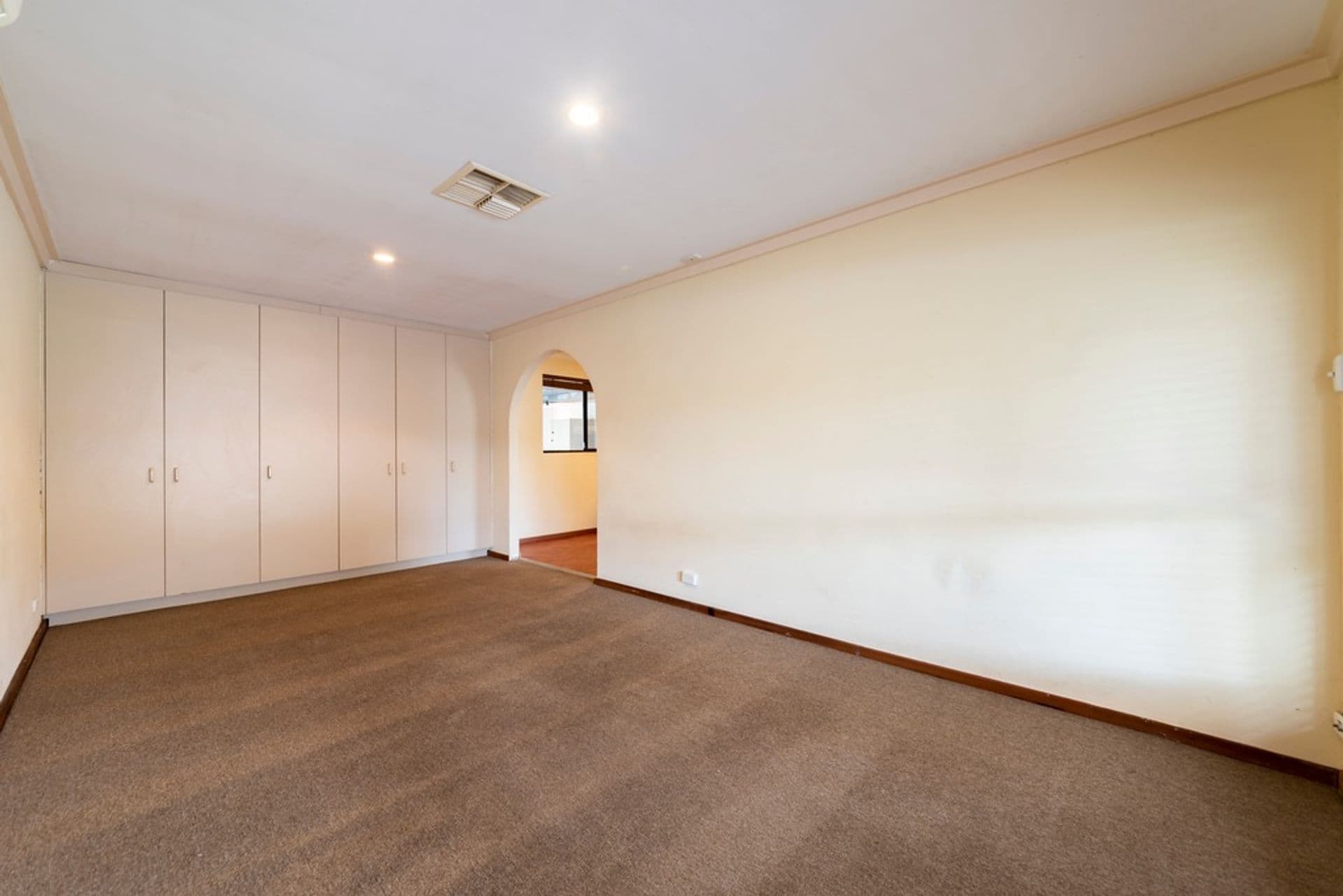 19 WILGA STREET, Maddington, WA, 6109, Maddington - Thumbnail 6