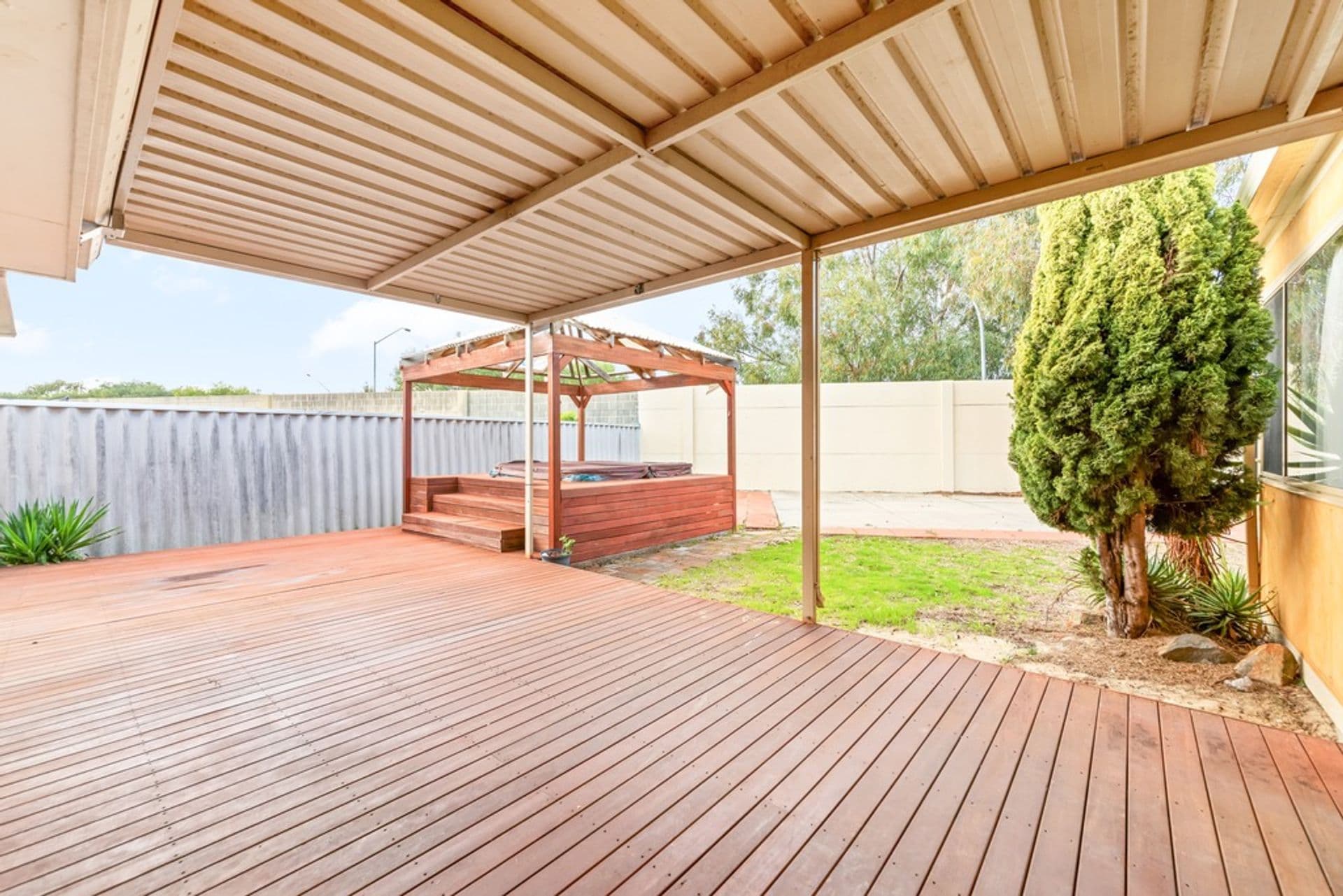 16 Bush Close, Beckenham, WA, 6107, Beckenham - Thumbnail 4