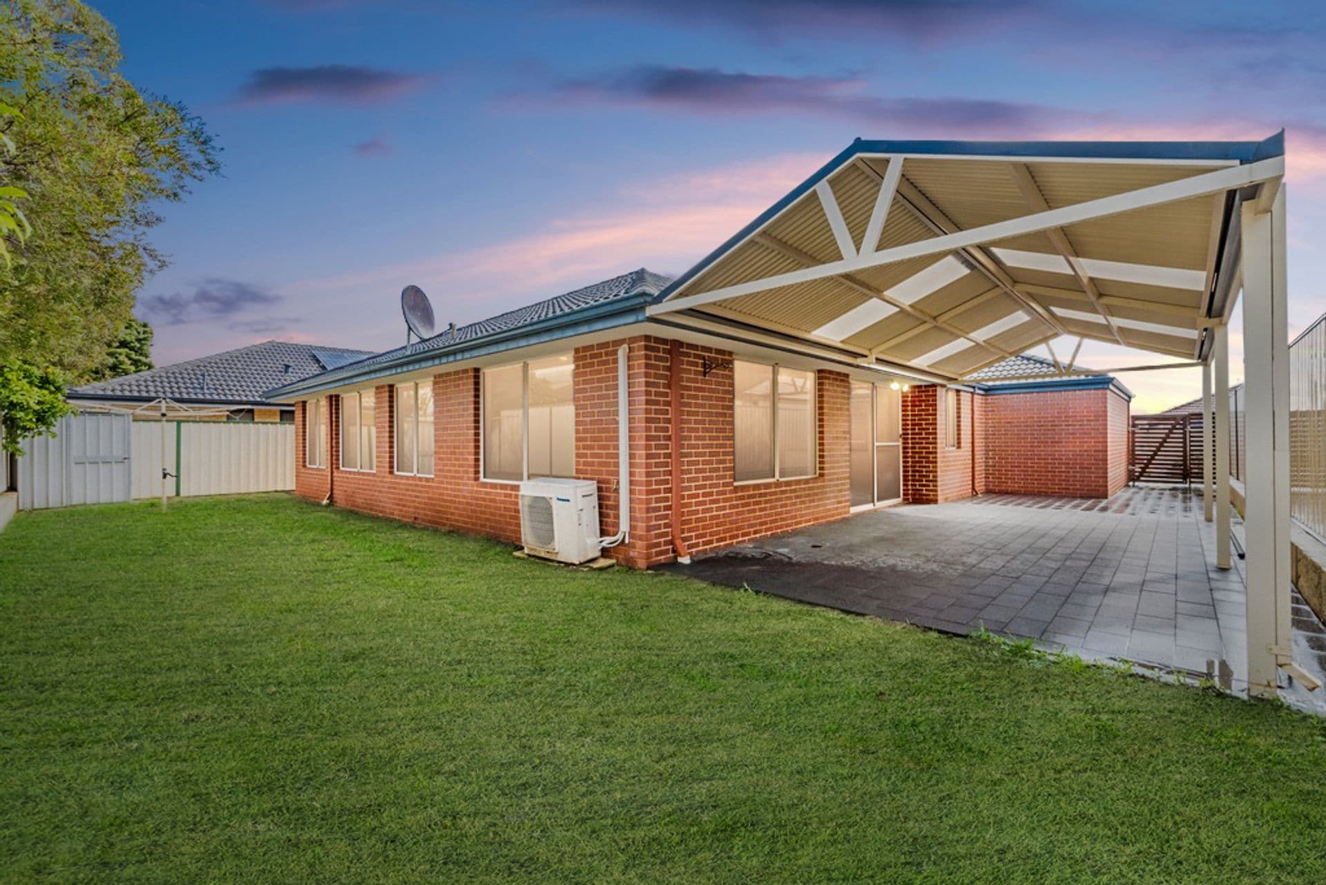 22 Pira Loop, Byford, WA, 6122, Byford - Thumbnail 4