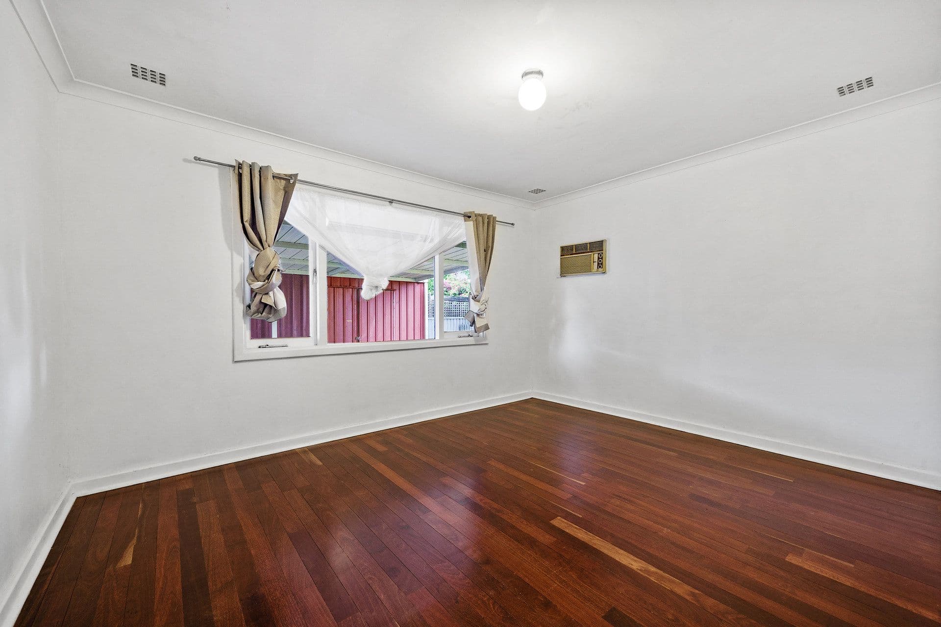 18 Amaroo Court, Armadale, WA, 6112, Armadale - Thumbnail 8