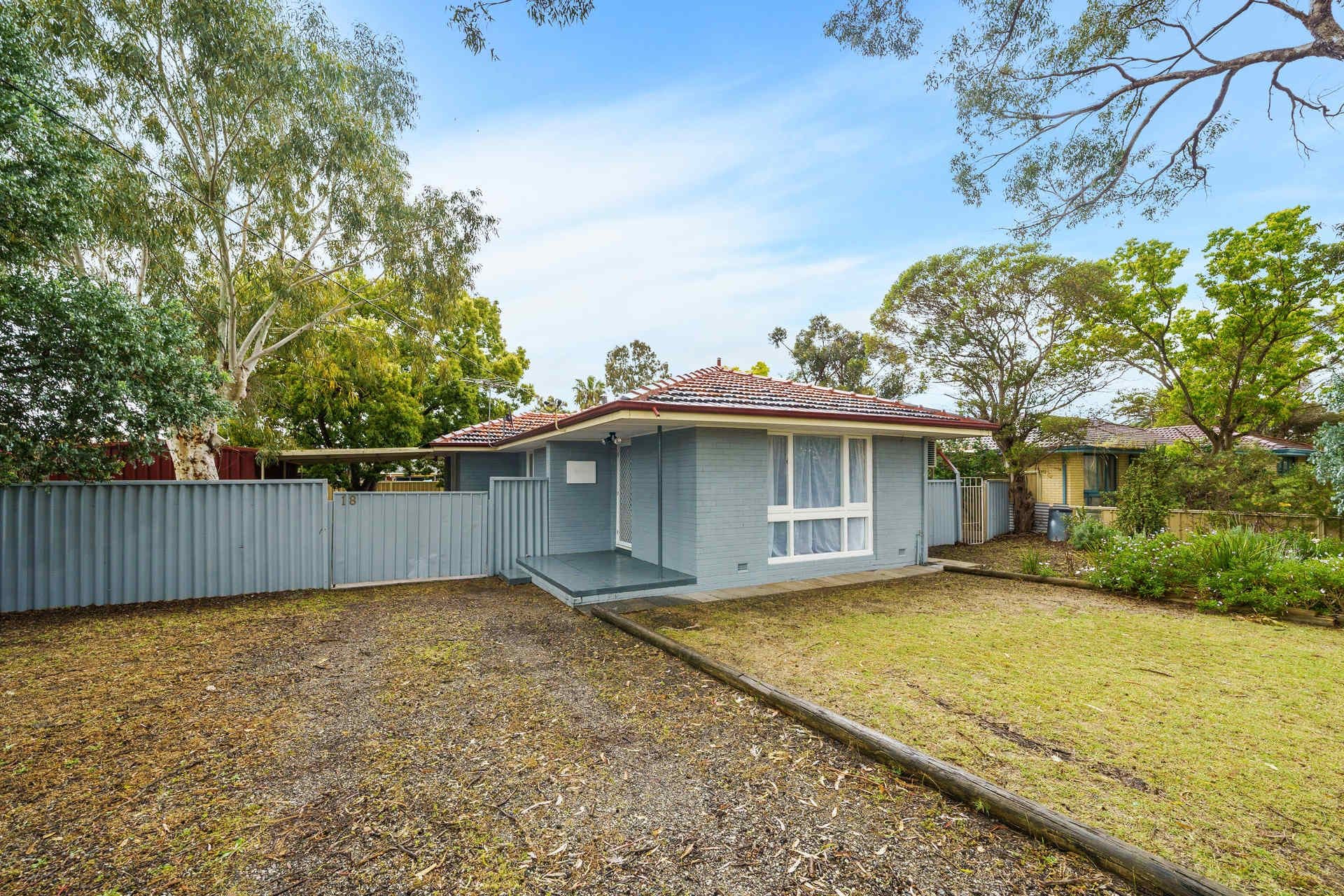 18 Amaroo Court, Armadale, WA, 6112, Armadale - Thumbnail 3